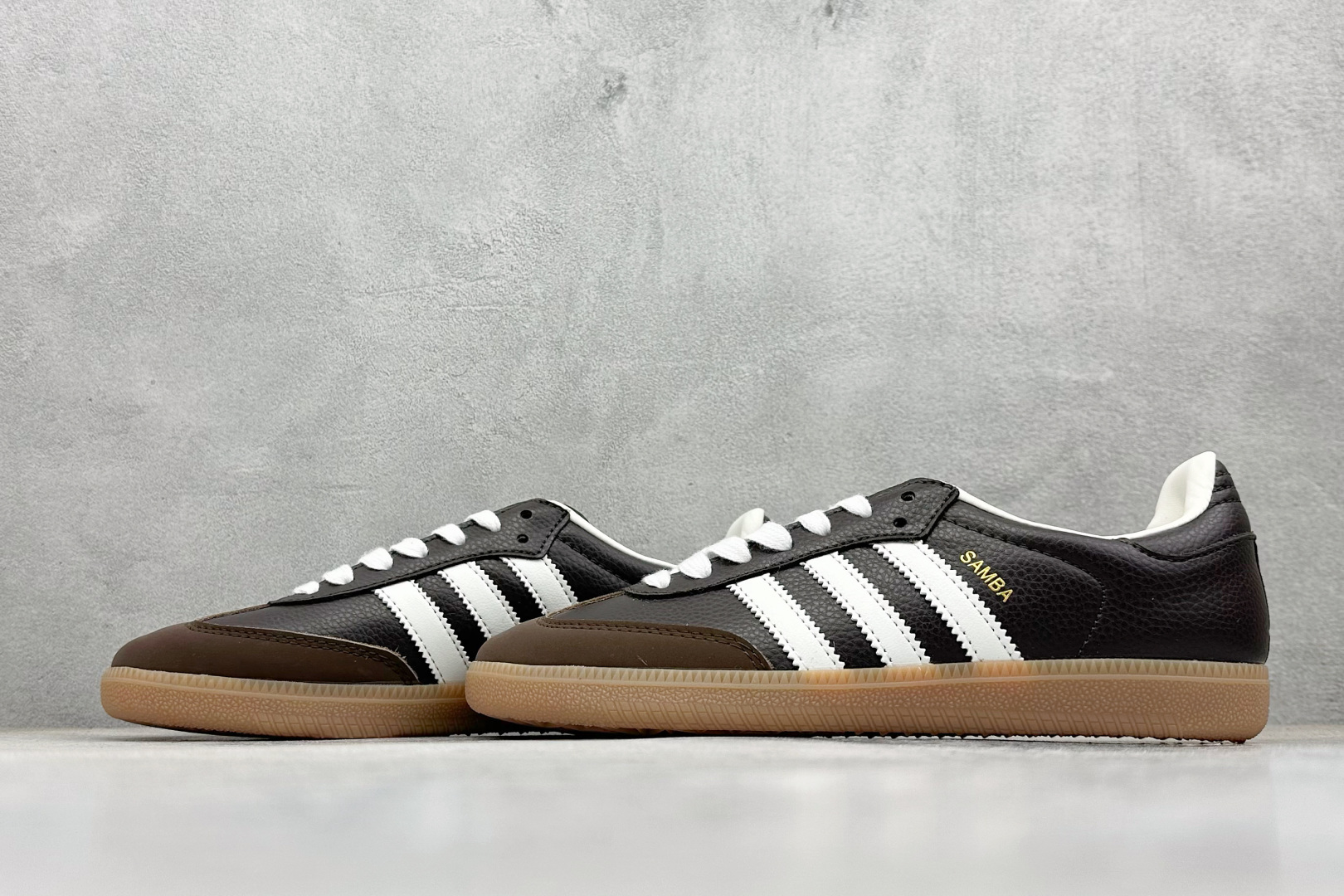 Adidas Samba 复古桑巴板鞋 JR0891