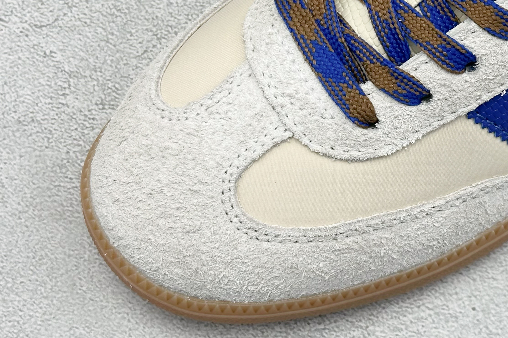 Adidas Samba 复古桑巴板鞋 IH7756-莆田鞋,莆田鞋货源,高仿鞋,高仿鞋货源,安福档口,莆田高仿鞋,莆田鞋批发,高仿鞋批发,莆田高仿运动鞋,高仿运动鞋,莆田运动鞋 Adidas Samba 复古桑巴板鞋 IH7756