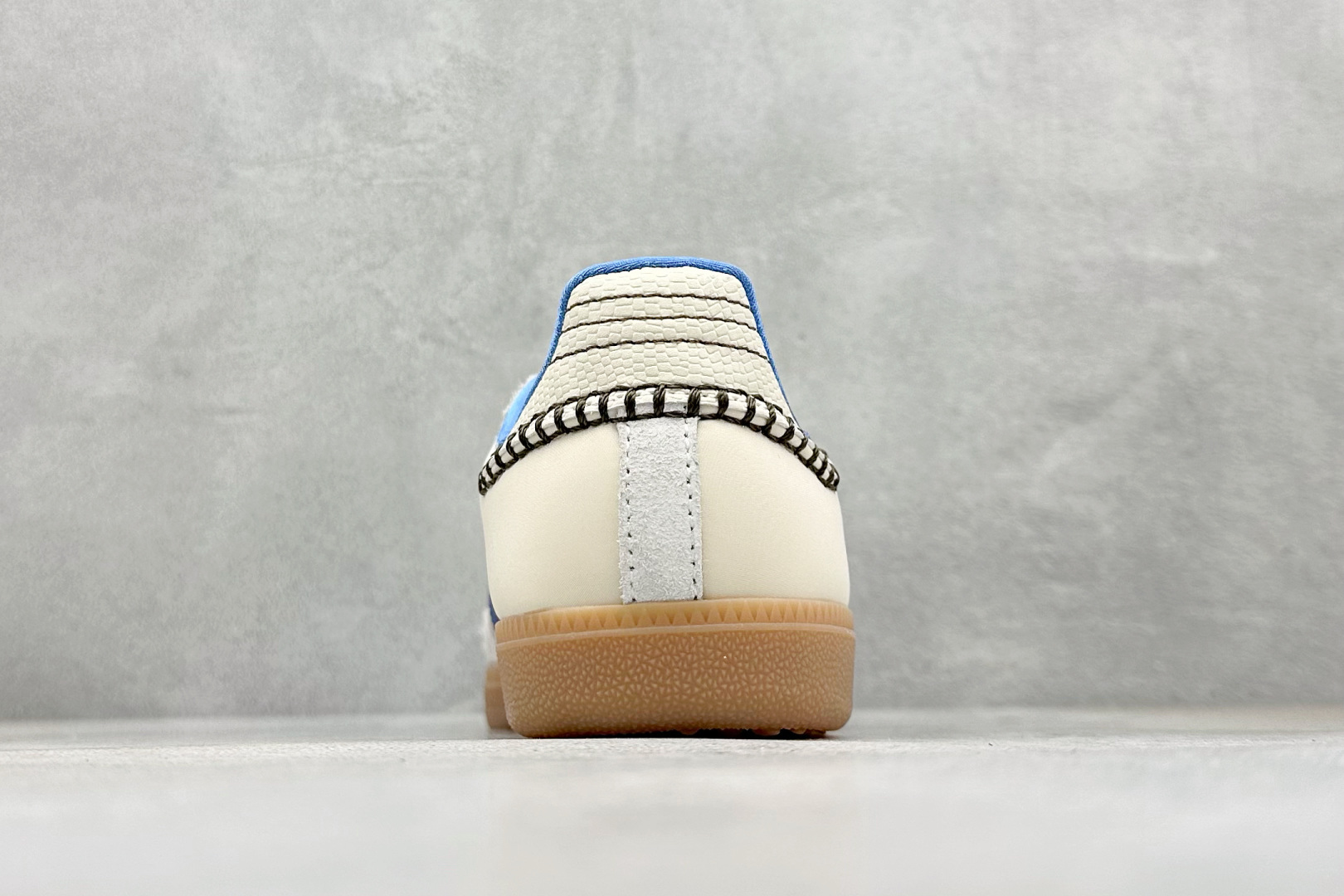 Adidas Samba 复古桑巴板鞋 IH7756-莆田鞋,莆田鞋货源,高仿鞋,高仿鞋货源,安福档口,莆田高仿鞋,莆田鞋批发,高仿鞋批发,莆田高仿运动鞋,高仿运动鞋,莆田运动鞋 Adidas Samba 复古桑巴板鞋 IH7756