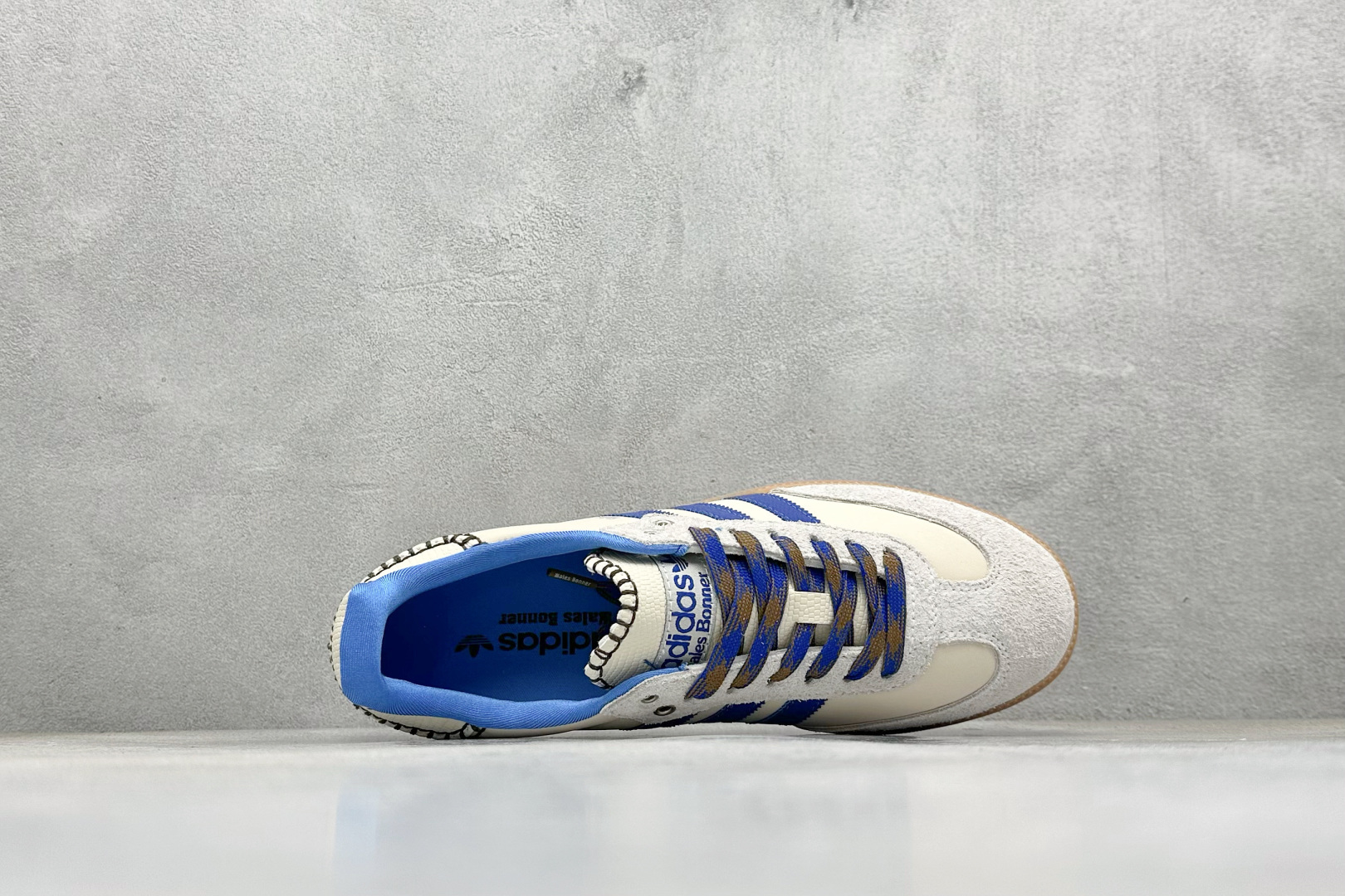 Adidas Samba 复古桑巴板鞋 IH7756-莆田鞋,莆田鞋货源,高仿鞋,高仿鞋货源,安福档口,莆田高仿鞋,莆田鞋批发,高仿鞋批发,莆田高仿运动鞋,高仿运动鞋,莆田运动鞋 Adidas Samba 复古桑巴板鞋 IH7756