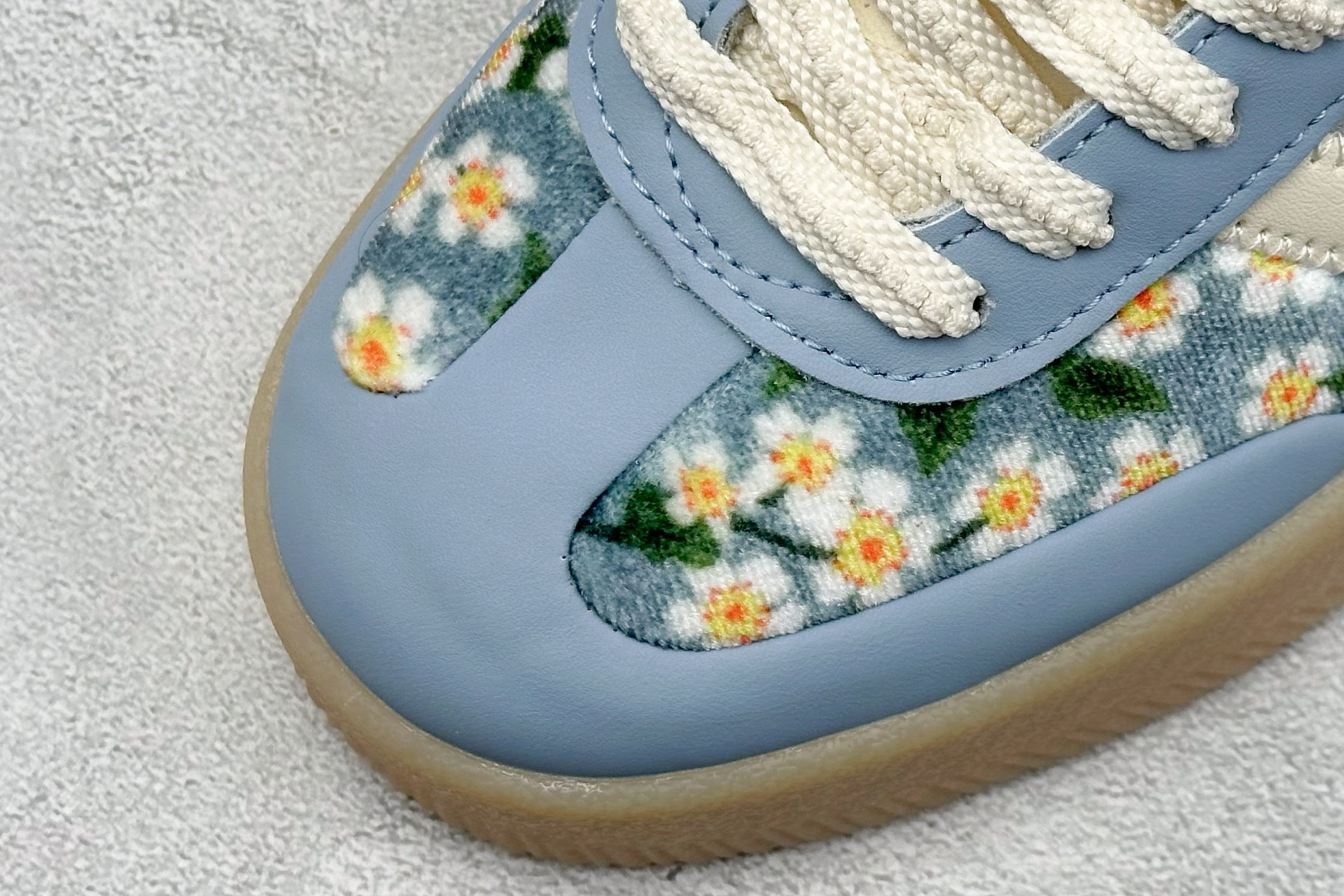 Adidas Originals Samba XLG 桑巴舞系列阿迪达斯 三叶草 绅士德训足球风百搭低帮休闲运动板鞋 JQ6046