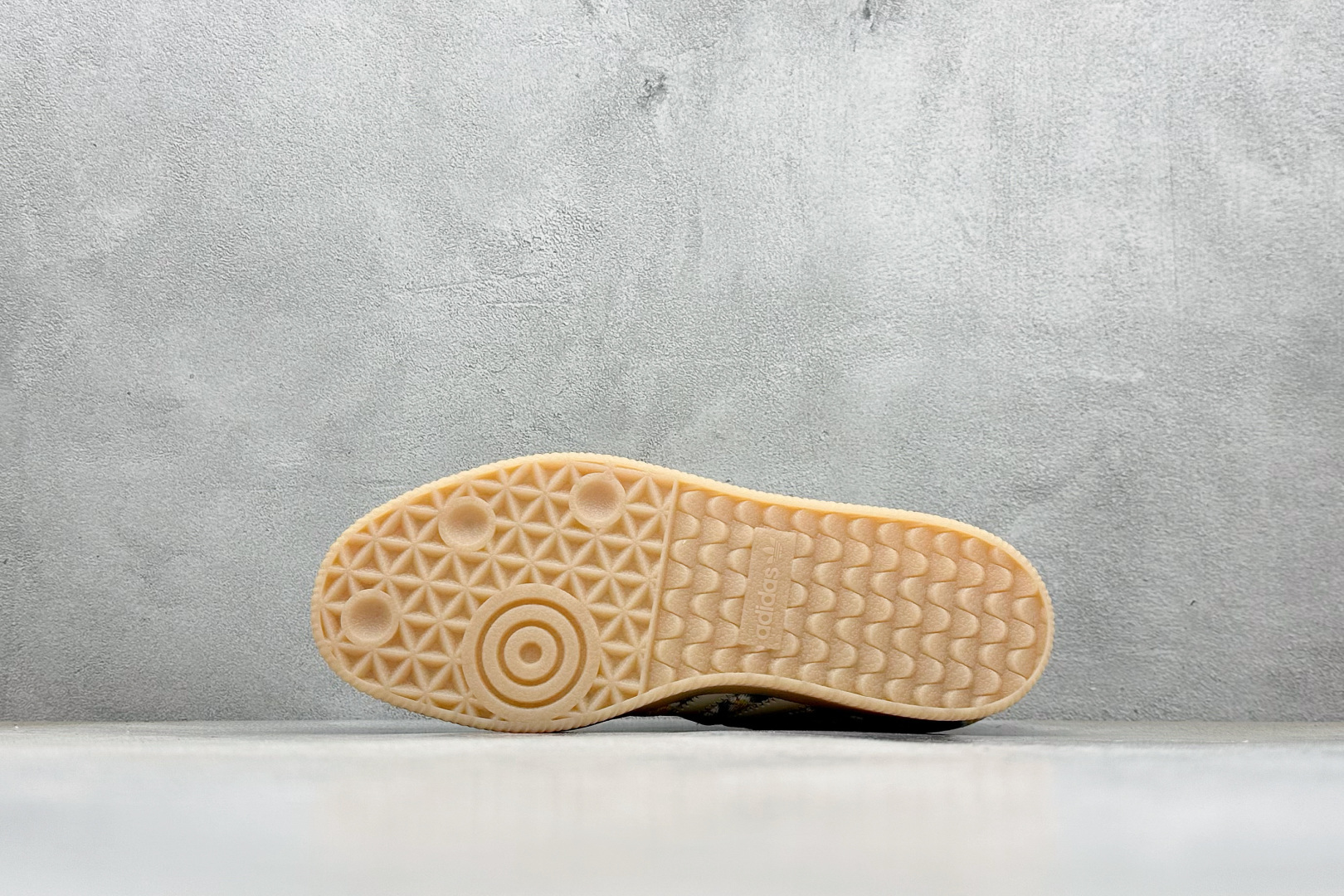 Adidas Originals Samba XLG 桑巴舞系列阿迪达斯 三叶草 绅士德训足球风百搭低帮休闲运动板鞋 JQ6046