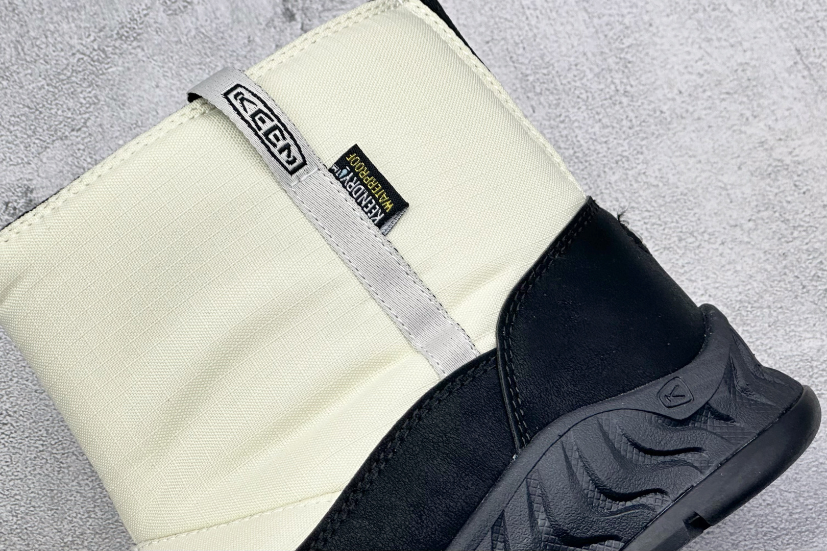 GX福利KEEN HOOD NXIS PULL ON WP 舒适耐磨防滑短靴 货号：尺码：35.5-39