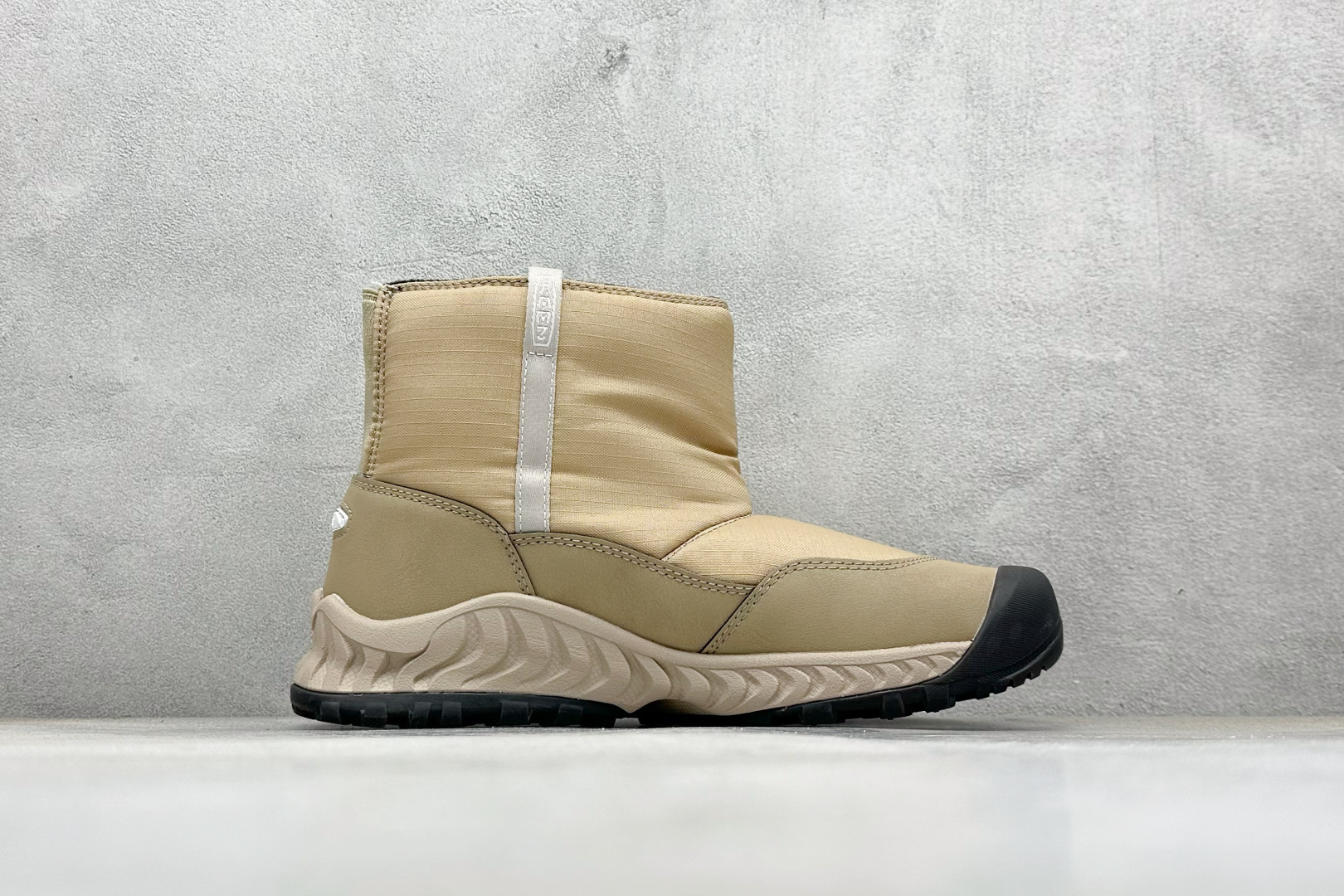 GX福利KEEN HOOD NXIS PULL ON WP 舒适耐磨防滑短靴 货号：尺码：35.5-39