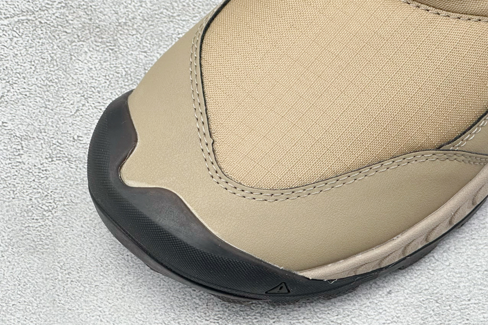 GX福利KEEN HOOD NXIS PULL ON WP 舒适耐磨防滑短靴 货号：尺码：35.5-39