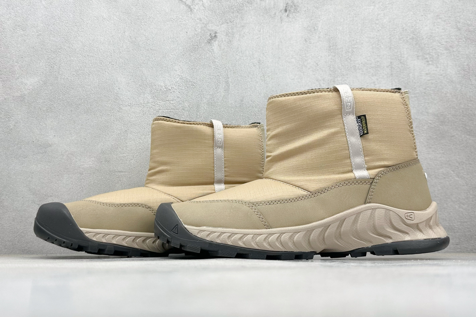 GX福利KEEN HOOD NXIS PULL ON WP 舒适耐磨防滑短靴 货号：尺码：35.5-39