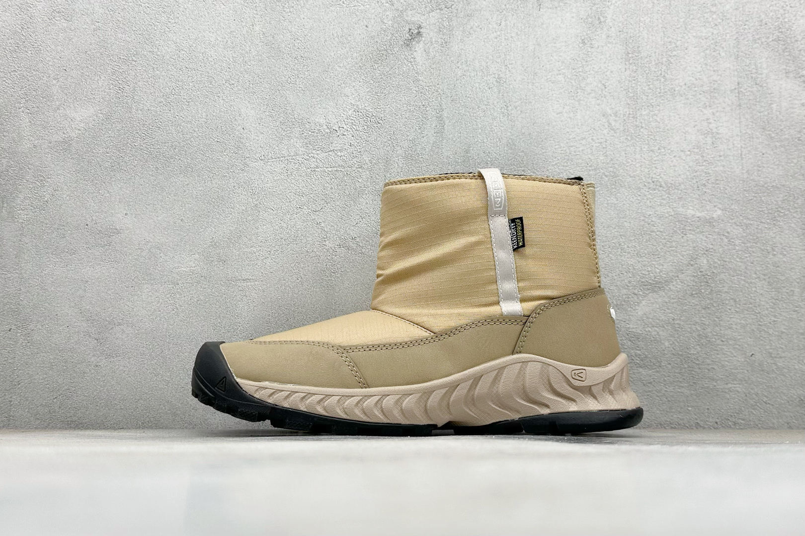 GX福利KEEN HOOD NXIS PULL ON WP 舒适耐磨防滑短靴 货号：尺码：35.5-39