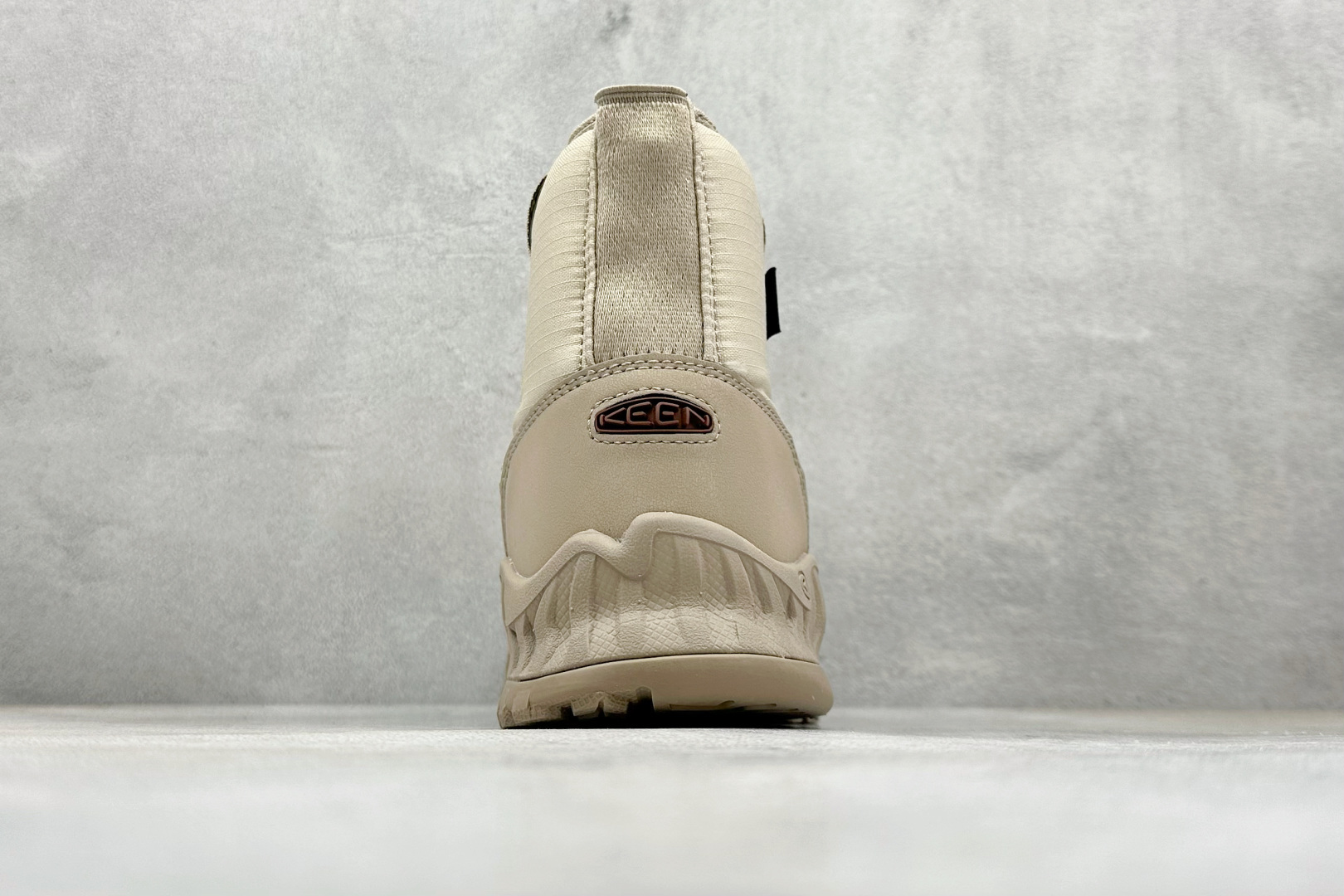 GX福利 KEEN HOOD NXIS PULL ON WP 舒适耐磨防滑短靴 货号：尺码：35.5-3