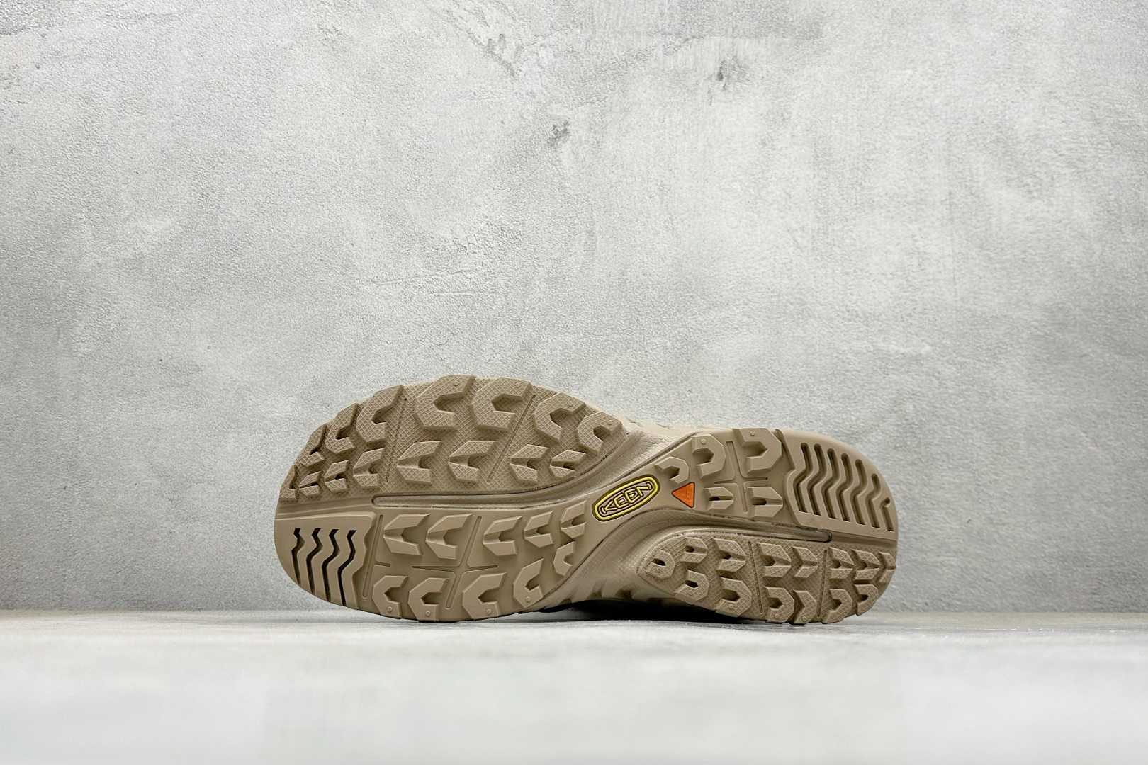 GX福利 KEEN HOOD NXIS PULL ON WP 舒适耐磨防滑短靴 货号：尺码：35.5-3