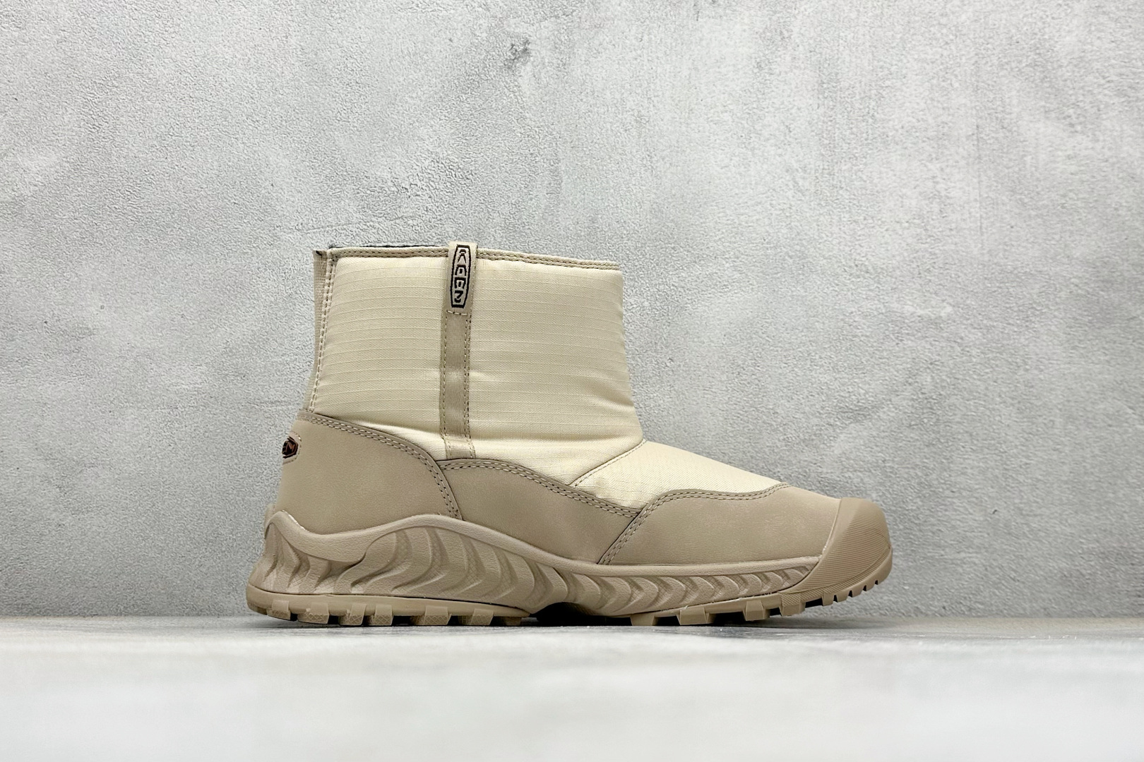 GX福利 KEEN HOOD NXIS PULL ON WP 舒适耐磨防滑短靴 货号：尺码：35.5-3