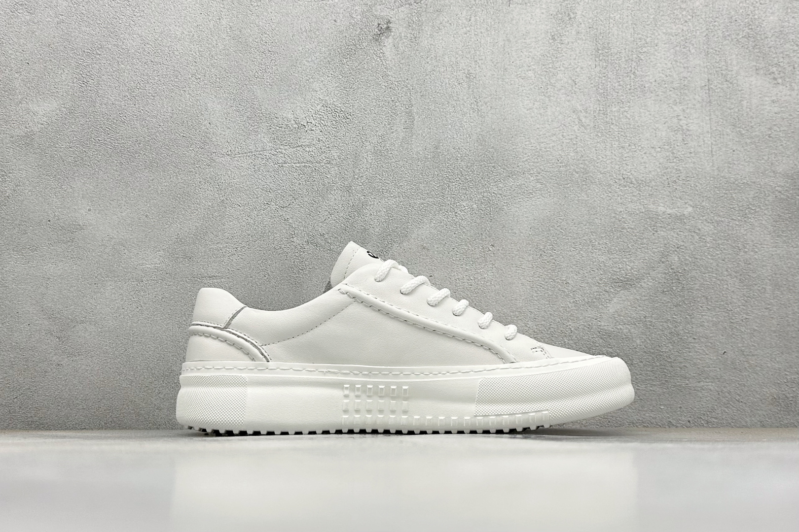 Ecco 爱步2023春季爆款 柔酷7号系列 男士百搭休闲板鞋 503198-010