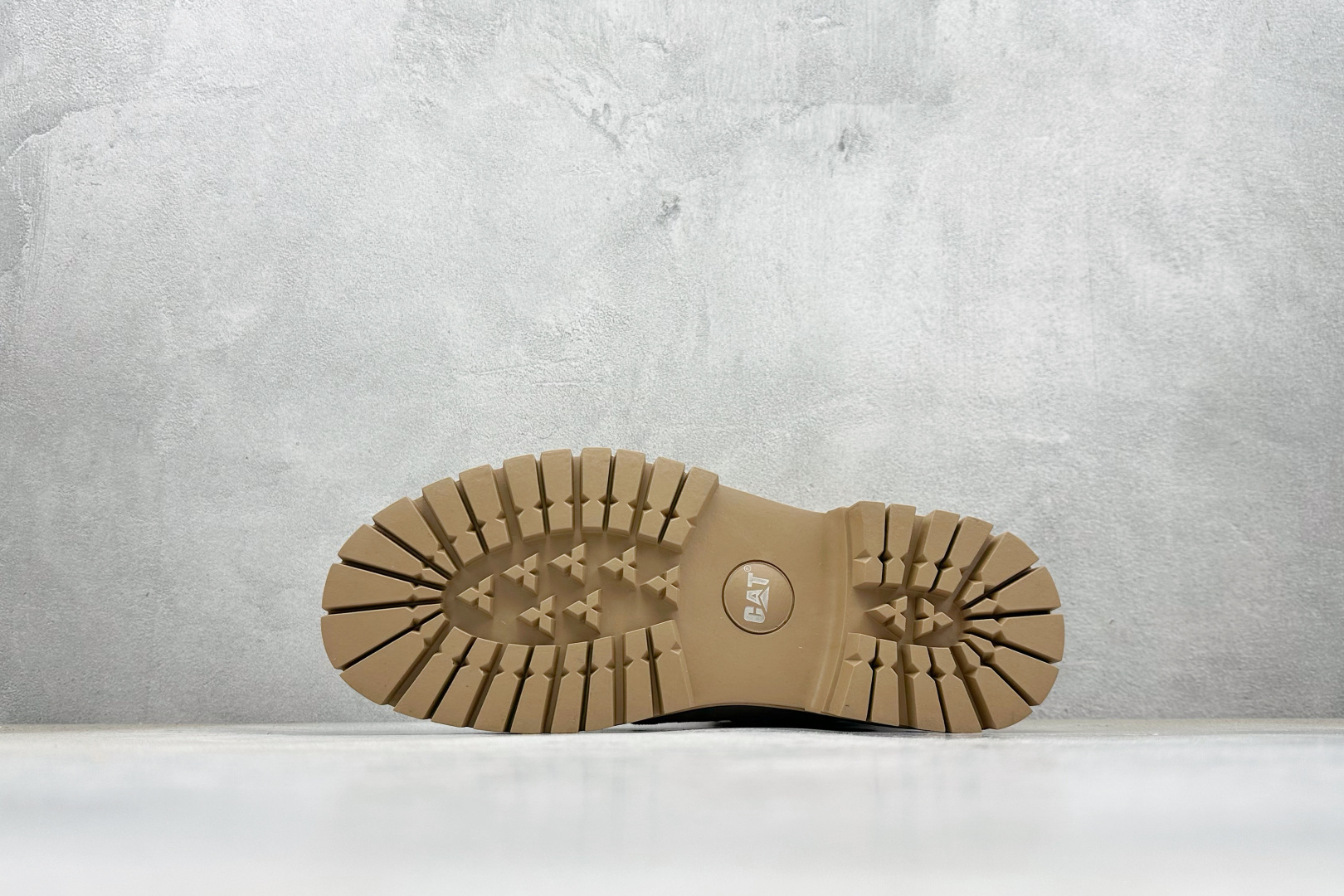 CAT卡特 硬汉推土机品牌经典百搭户外休闲大黄靴 P721908-莆田鞋,莆田鞋货源,高仿鞋,高仿鞋货源,安福档口,莆田高仿鞋,莆田鞋批发,高仿鞋批发,莆田高仿运动鞋,高仿运动鞋,莆田运动鞋 CAT卡特 硬汉推土机品牌经典百搭户外休闲大黄靴 P721908