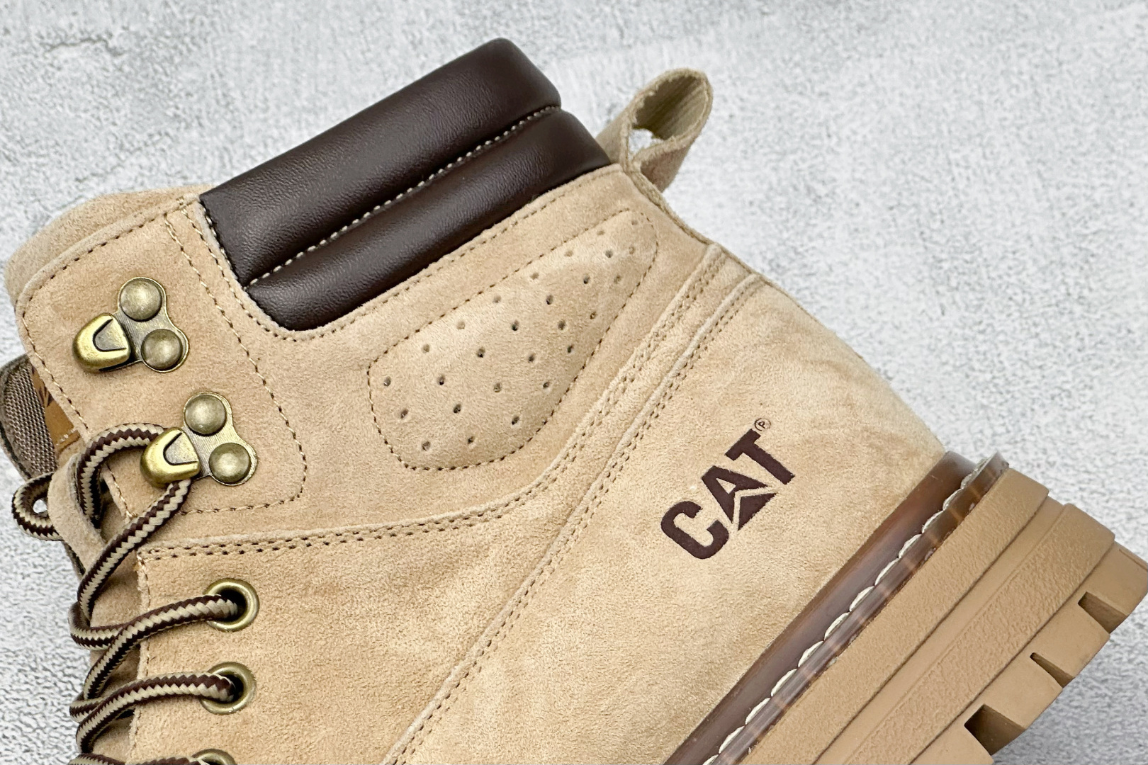 CAT卡特 硬汉推土机品牌经典百搭户外休闲大黄靴 P721908-莆田鞋,莆田鞋货源,高仿鞋,高仿鞋货源,安福档口,莆田高仿鞋,莆田鞋批发,高仿鞋批发,莆田高仿运动鞋,高仿运动鞋,莆田运动鞋 CAT卡特 硬汉推土机品牌经典百搭户外休闲大黄靴 P721908