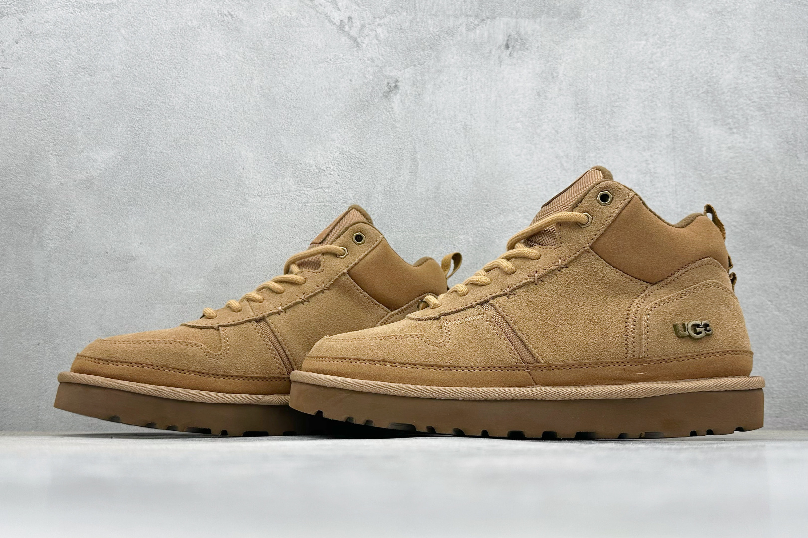 UGG Classic UItra 海澜德 保暖加绒圆头舒适 雪地靴 1144054