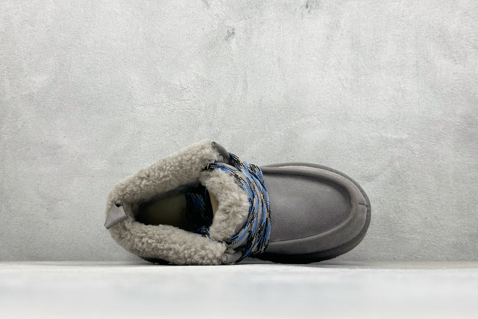 UGG Funkarra 芙卡拉 采用TPU模压定型翻毛皮鞋面材质 1143954