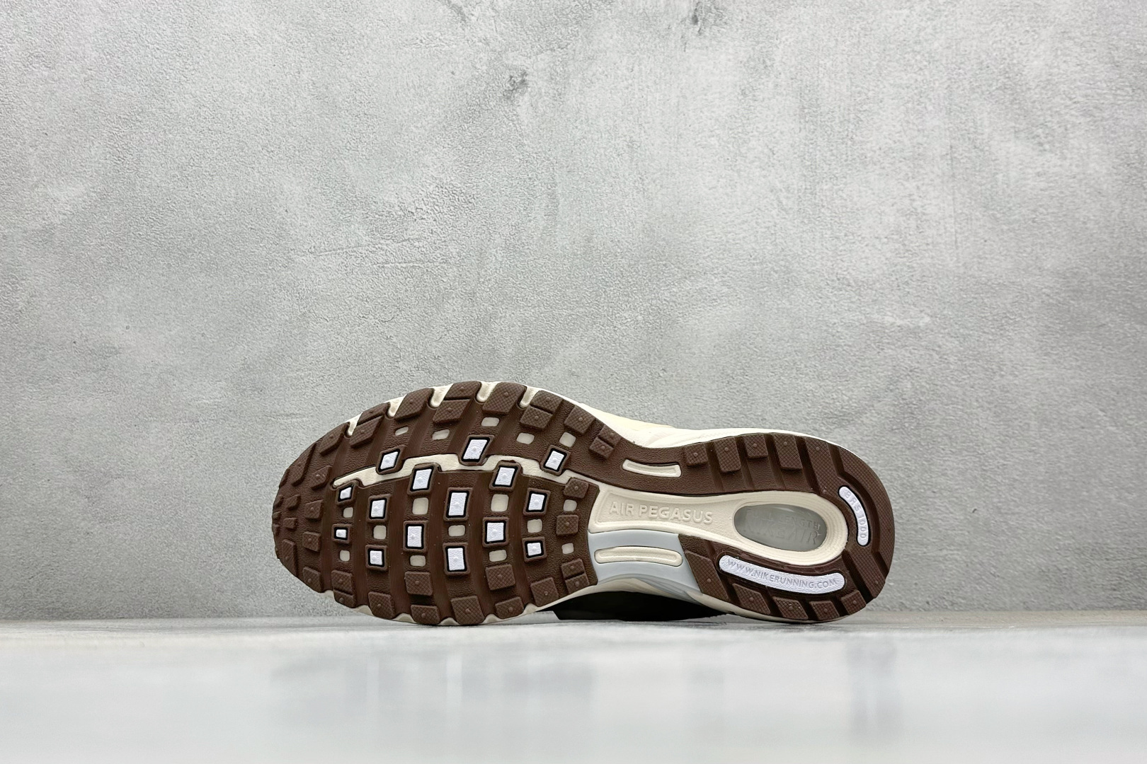 Nike Air Pegasus Wave 时尚百搭耐磨透气支撑 低帮 休闲训练跑步鞋 IB0612-303-莆田鞋,莆田鞋货源,高仿鞋,高仿鞋货源,安福档口,莆田高仿鞋,莆田鞋批发,高仿鞋批发,莆田高仿运动鞋,高仿运动鞋,莆田运动鞋 Nike Air Pegasus Wave 时尚百搭耐磨透气支撑 低帮 休闲训练跑步鞋 IB0612-303