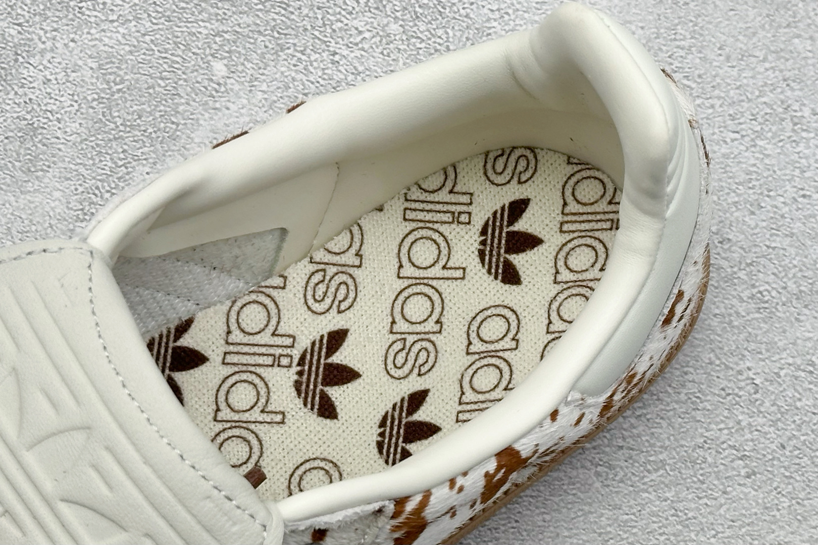 200 Adidas originals Samba LT 棕白 桑巴舞系列复古经典轻便板鞋 JS3931