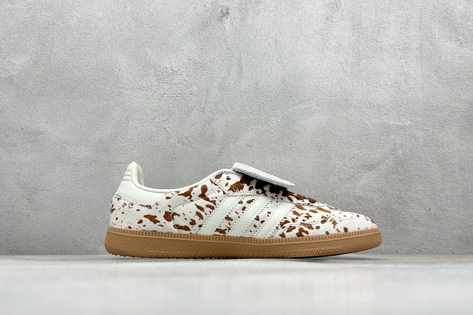 200 Adidas originals Samba LT 棕白 桑巴舞系列复古经典轻便板鞋 JS3931