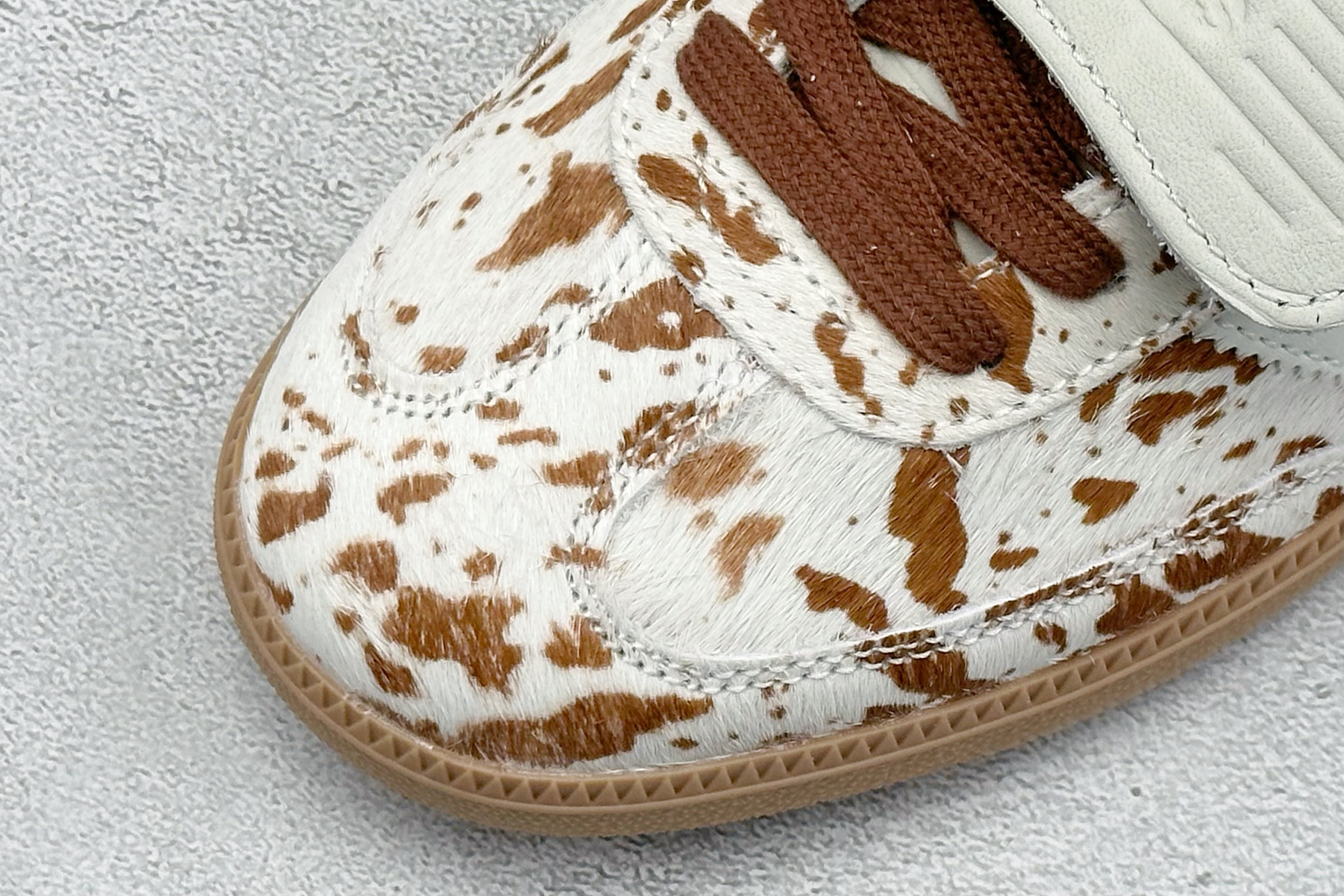 200 Adidas originals Samba LT 棕白 桑巴舞系列复古经典轻便板鞋 JS3931