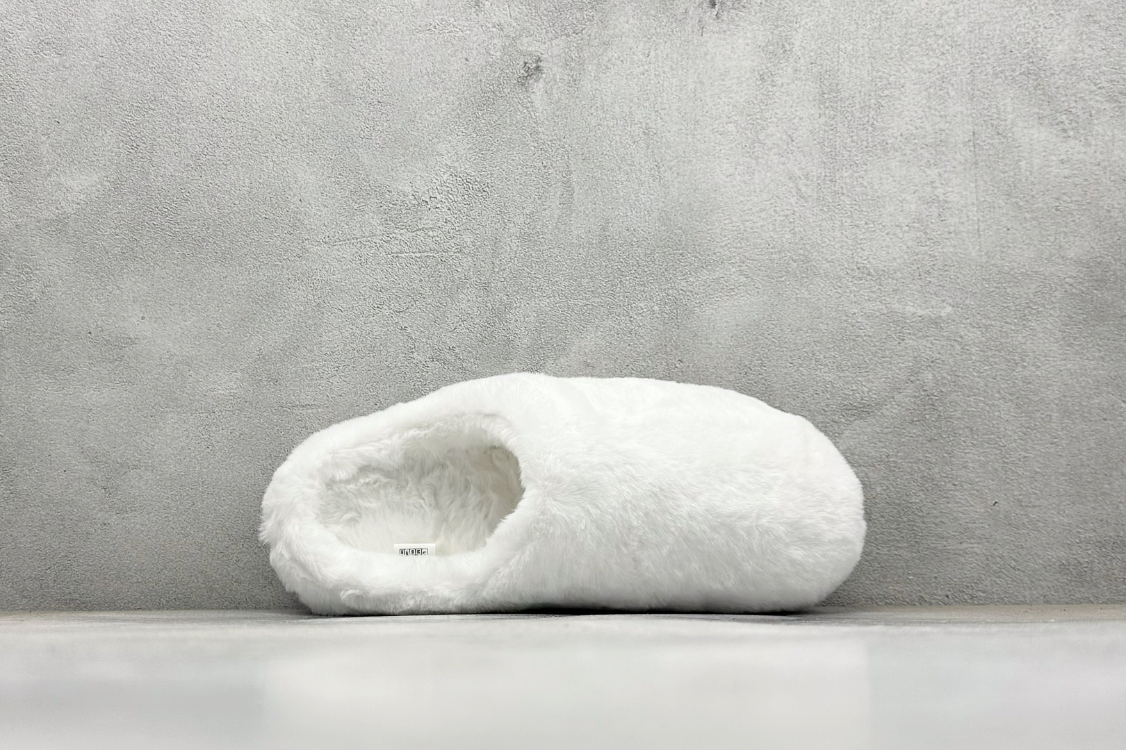 200 Alo Yoga Recovery Slipper 舒适简约 保暖防磨 防滑包头拖鞋 A0827U