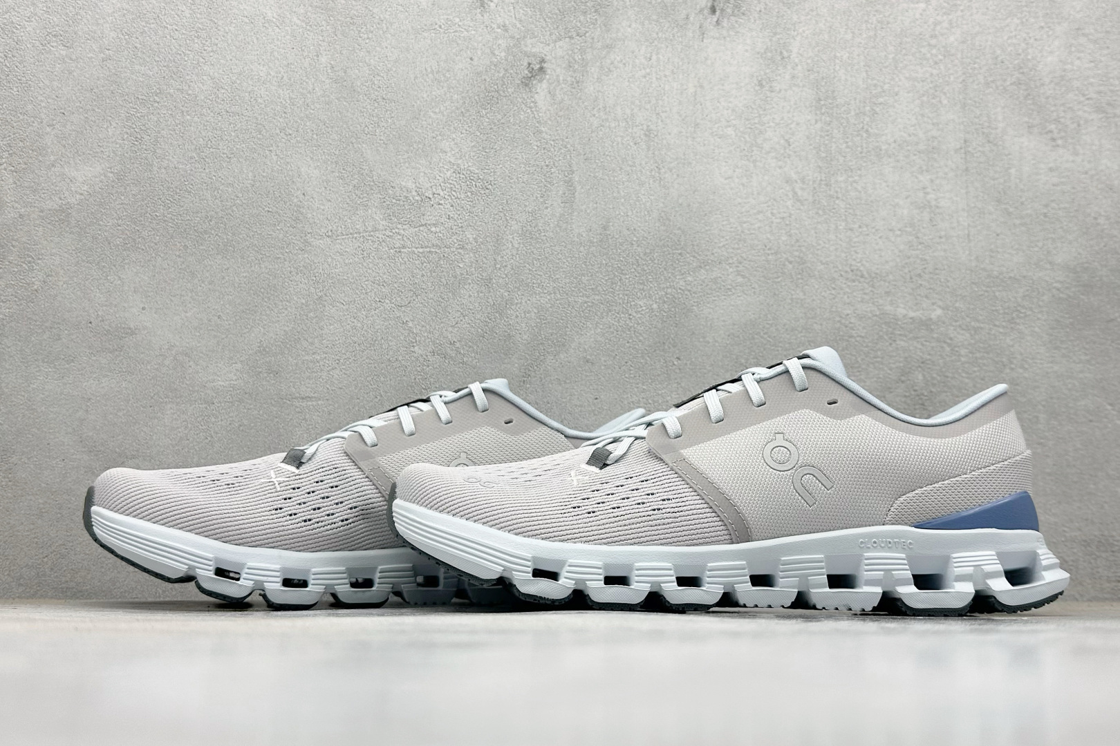 RS版CloudvistaX4 全新综合体能训练运动鞋 Cloud X 舒适乐趣跑，缓震、轻量 On昂跑