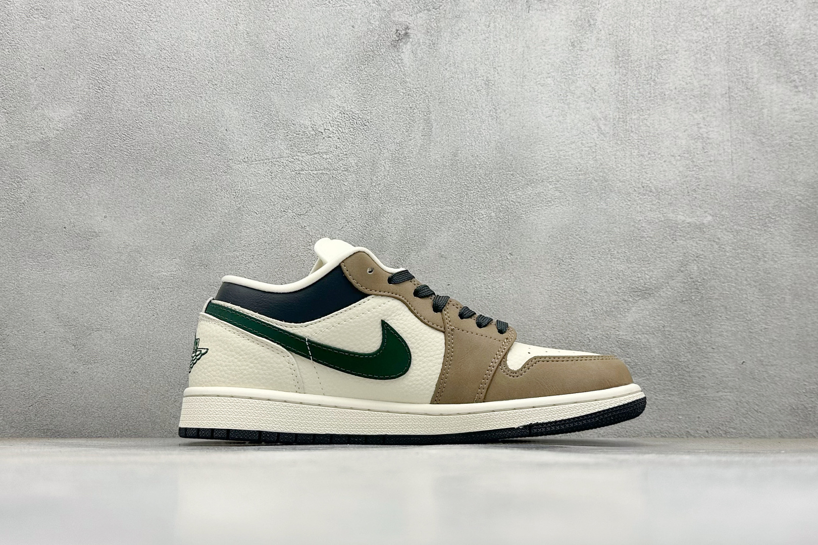 280 Air Jordan 1 Low AJ1乔1低帮休闲板鞋 QD1988-007