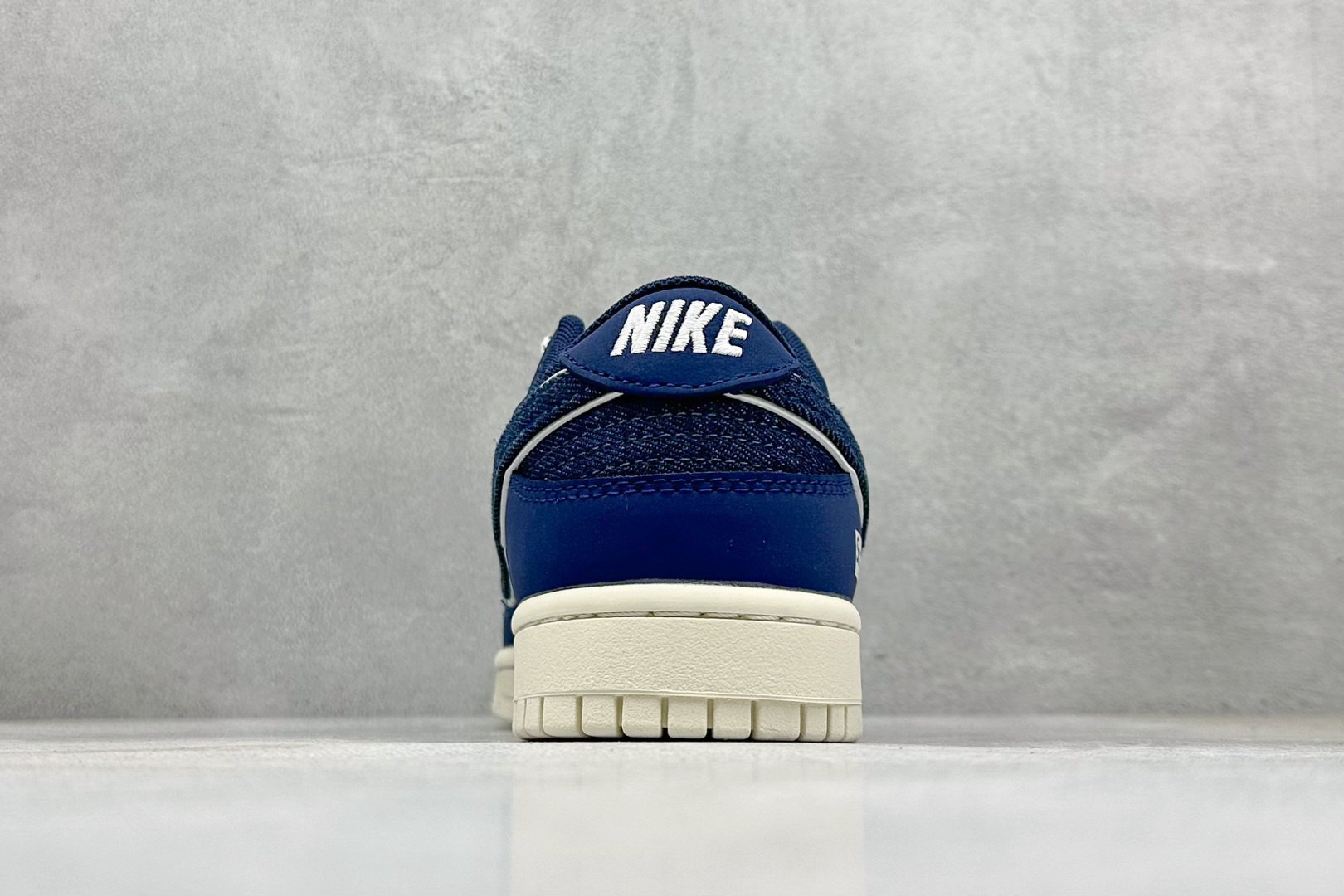 180 Nike SB Dunk Low “Supreme联名—帆布深蓝”高端定制 低帮休闲板鞋 XD1588-222