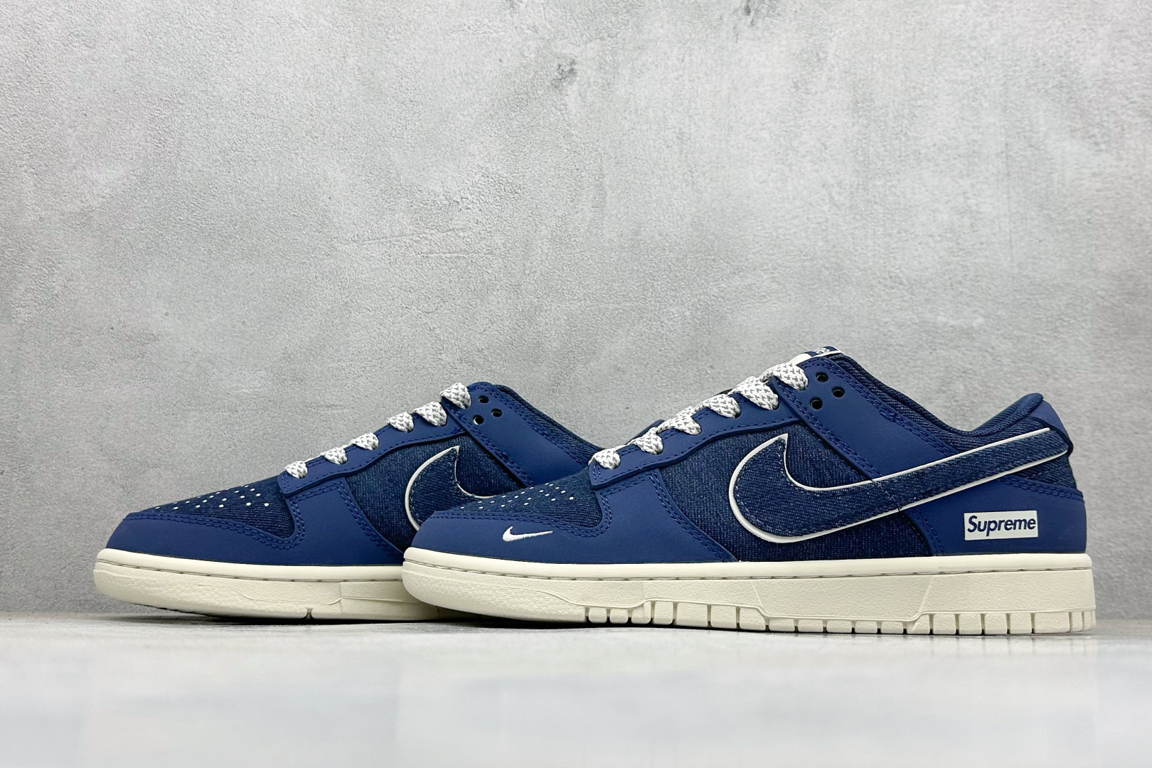 180 Nike SB Dunk Low “Supreme联名—帆布深蓝”高端定制 低帮休闲板鞋 XD1588-222
