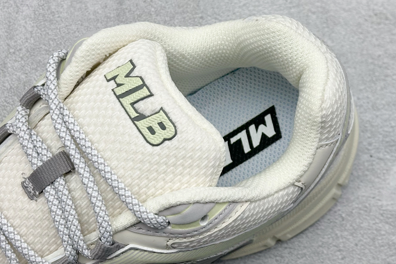 终端放店NY版MLB Chunky Runner Basic 厚底老爹厚底休闲运动慢跑鞋采用优质轻量克重