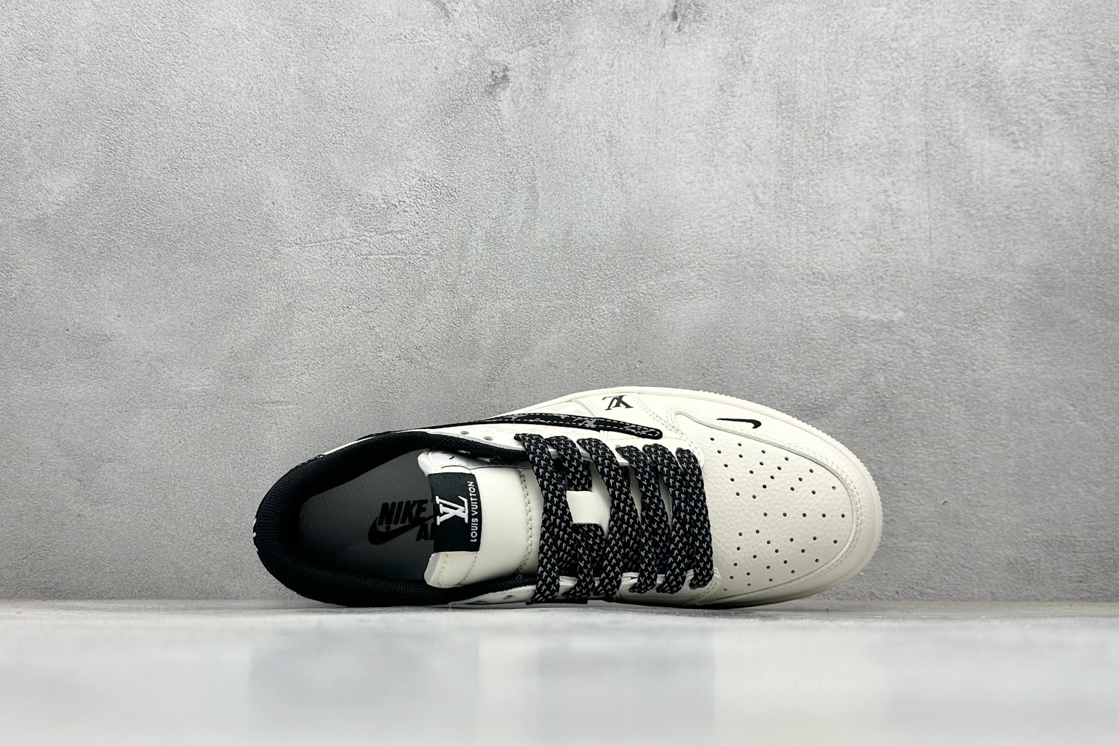 280 XC版Travis Scott x Fragment Design x Air Jordan 1 Low SP AJ1 乔1双拼黑花勾 低帮文化休闲板鞋 CX5050-Y27