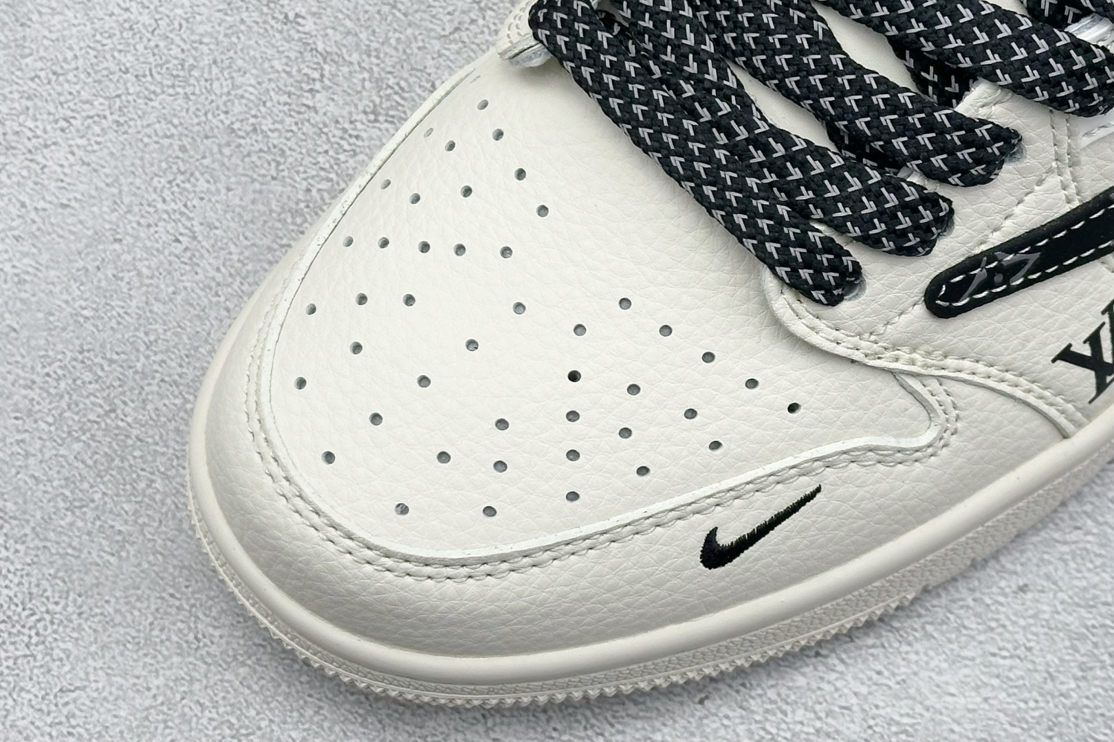 280 XC版Travis Scott x Fragment Design x Air Jordan 1 Low SP AJ1 乔1双拼黑花勾 低帮文化休闲板鞋 CX5050-Y27