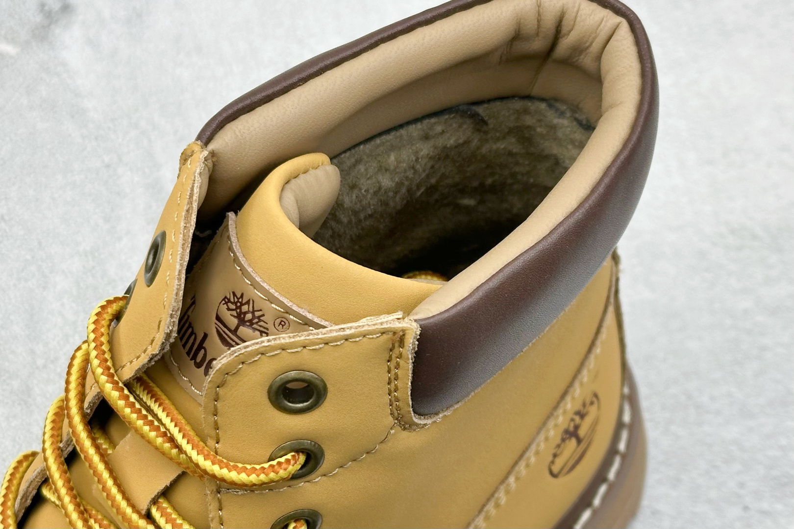 320 Timberland添柏岚/天伯伦秋冬新品（毛绒内里保暖锁热）秋冬必备户外休闲大黄靴系列 A18065M