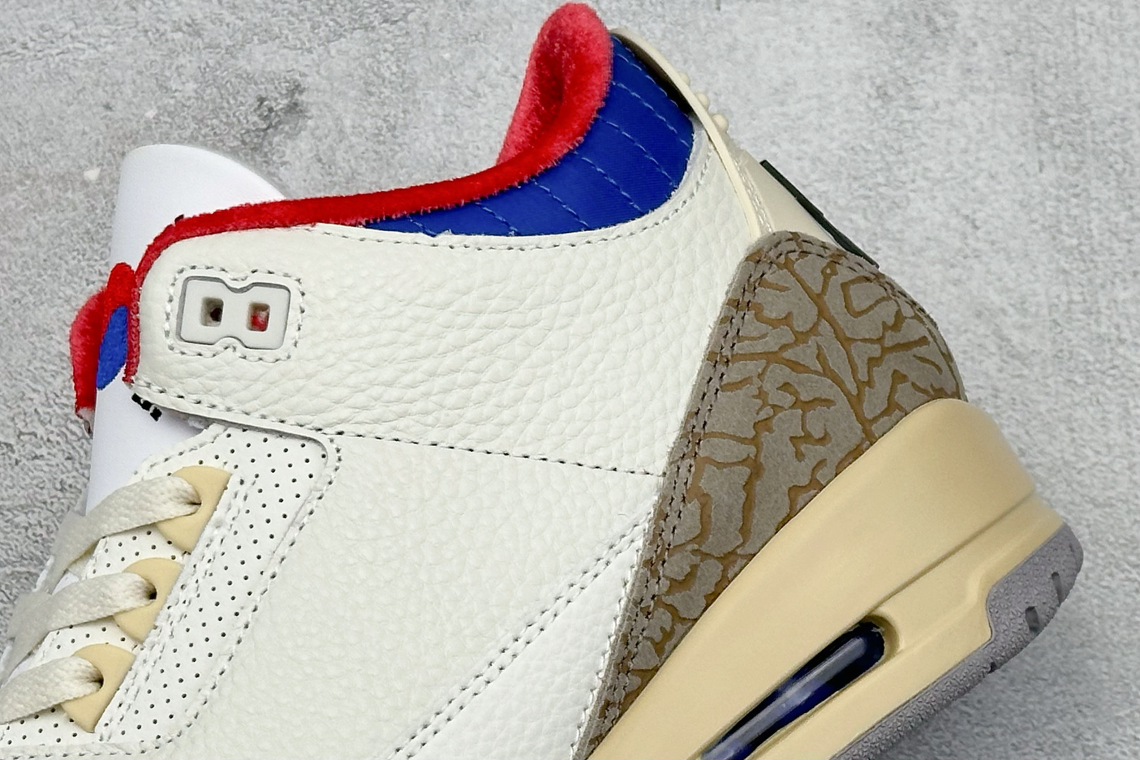 260 Jordan Air Jordan 3 RETRO SP “White/Sport Royal”白蓝红 IB1482-100