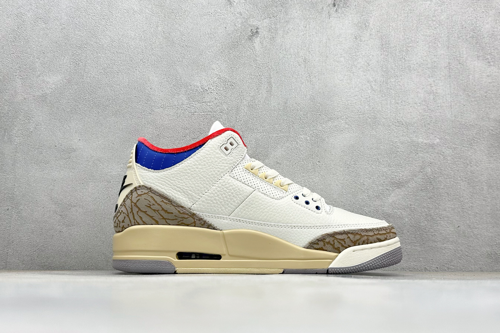 260 Jordan Air Jordan 3 RETRO SP “White/Sport Royal”白蓝红 IB1482-100