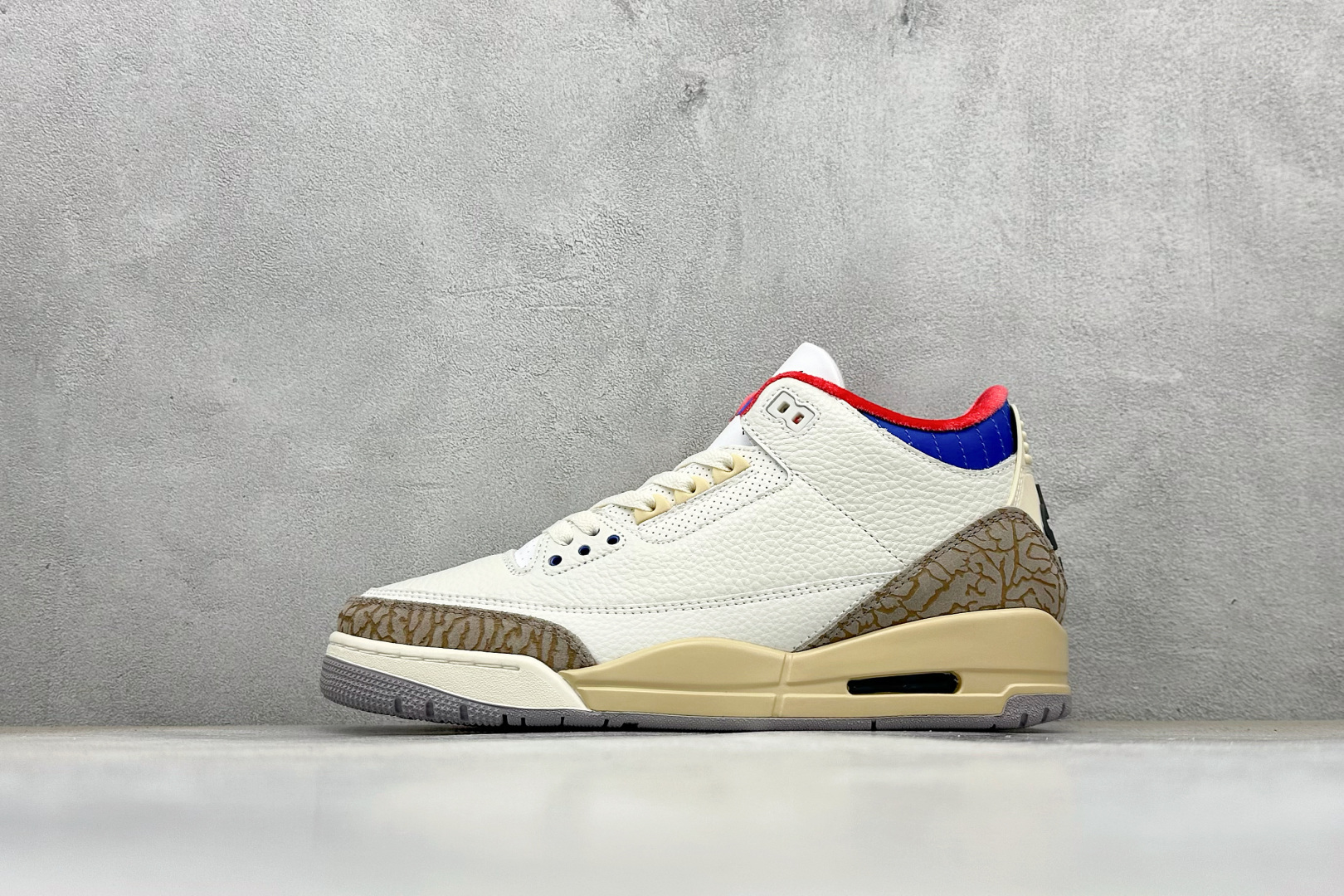 260 Jordan Air Jordan 3 RETRO SP “White/Sport Royal”白蓝红 IB1482-100