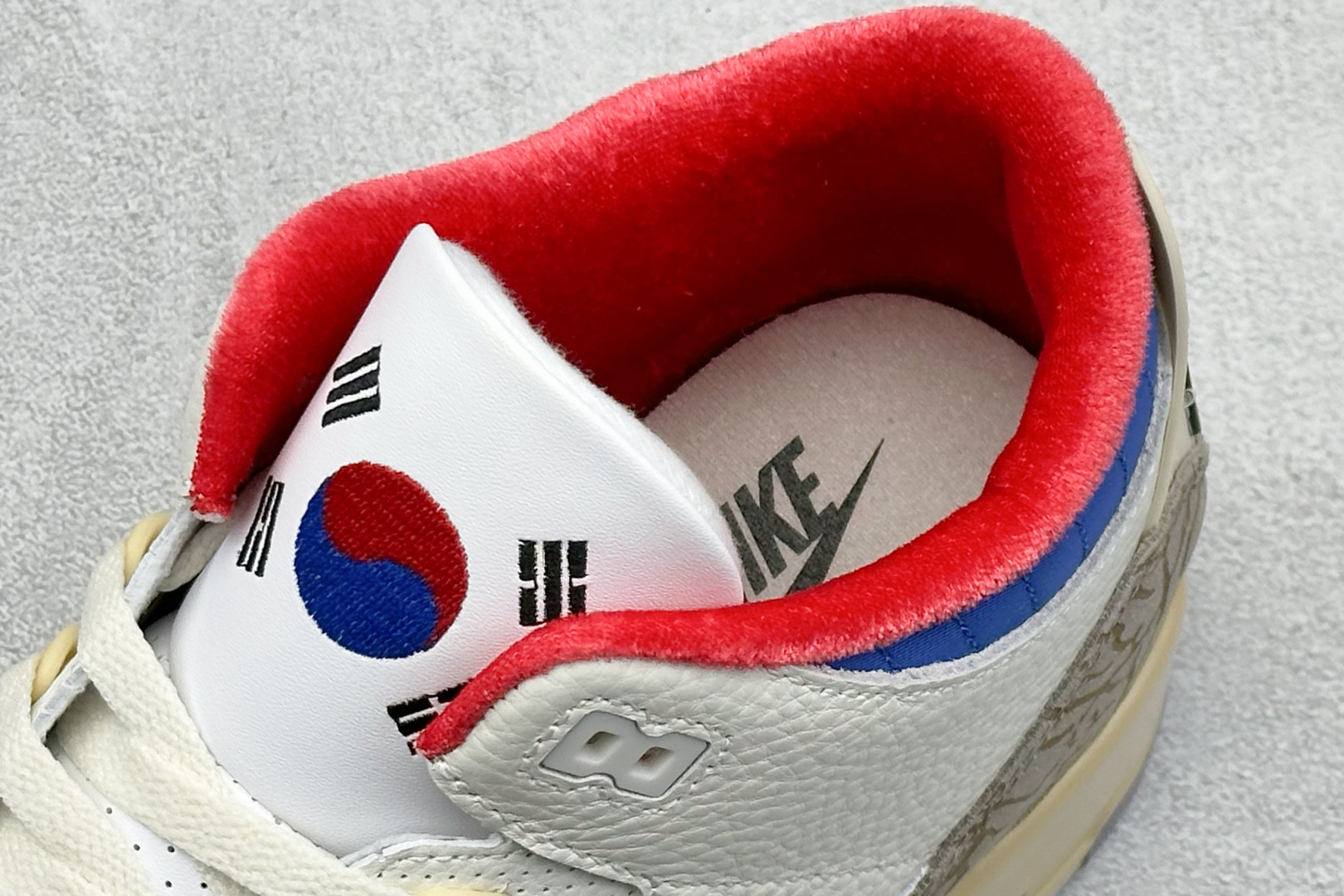 260 Jordan Air Jordan 3 RETRO SP “White/Sport Royal”白蓝红 IB1482-100