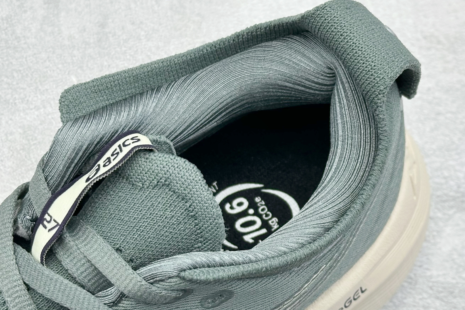 190 Asics Gel-Nimbus 27 亚瑟士复古透气休闲鞋缓震男子耐磨跑步鞋 1012B752-402