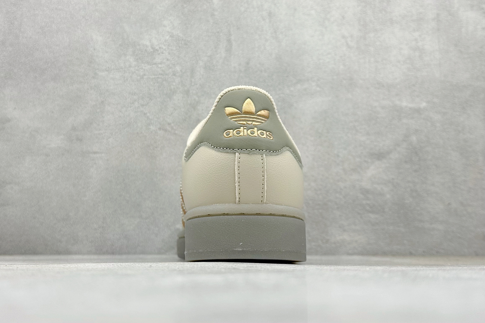 140 Adidas Originals Superstar II 贝壳头休闲板鞋 JR7355