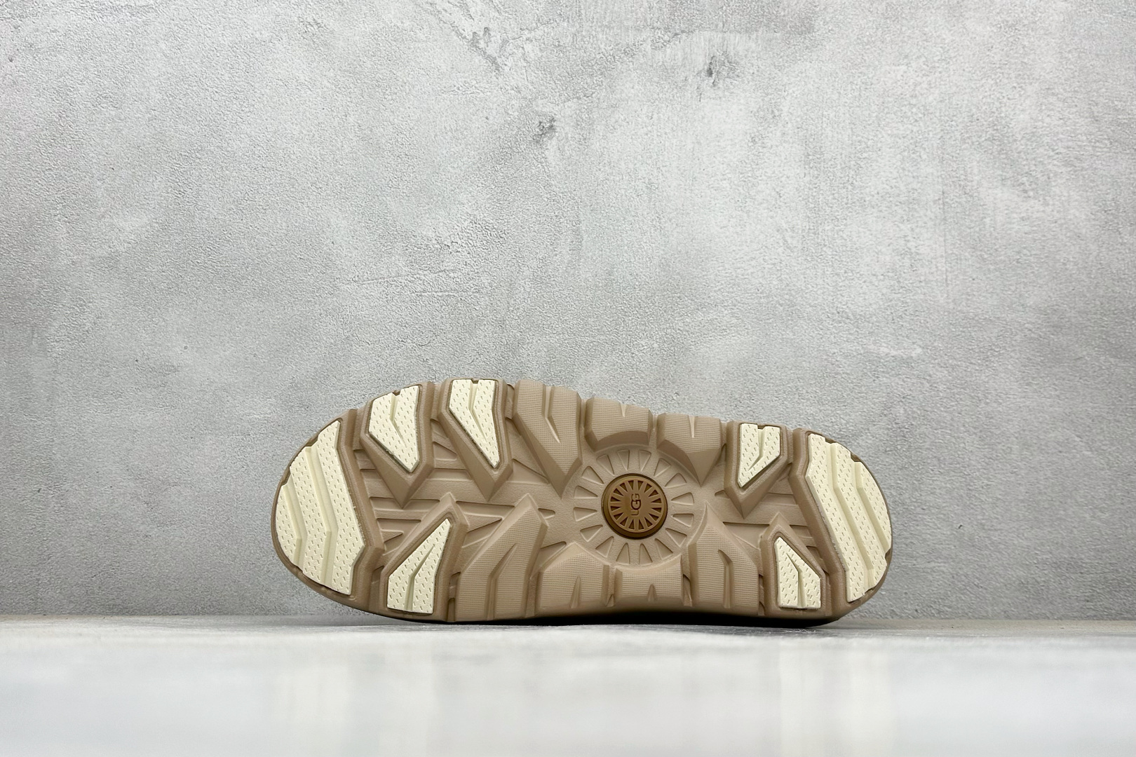 270 UGG 织物牛皮革 舒适百搭 防滑防水 低帮 生活休闲鞋 1158351