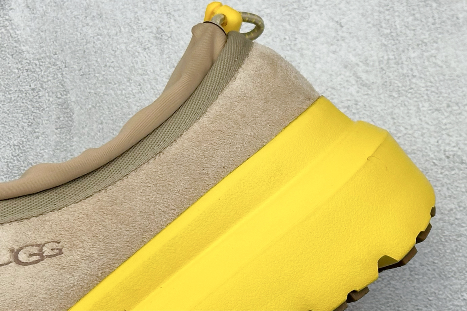 250 UGG 2025秋冬新品 机能撞色 1144096-Chinese UA Cheap High Quatity Brand Clothes Bags handbags Sneakers wholesale wholesaler seller from China Factory suppliers Fashion Clothing Shoes best Quality Beautiful Price 250 UGG 2025秋冬新品 机能撞色 1144096