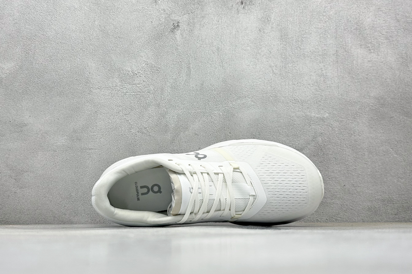 200 On昂跑 Cloudpulse 户外街头机能风跑步鞋 3WD3006