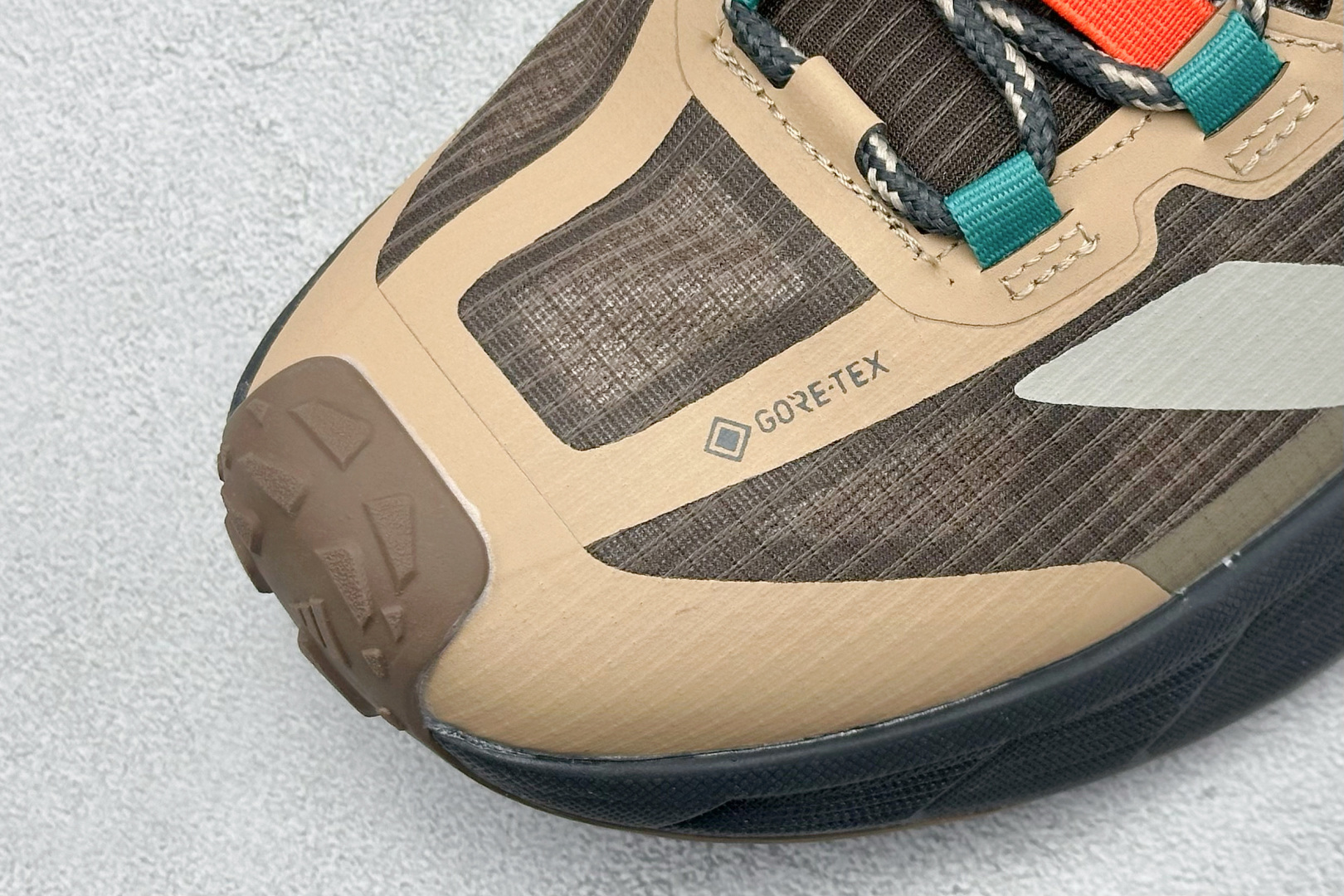 180 Adidas TERREX FREEHIKER SL GTX 阿迪达斯 系带缓震轻质舒适百搭运动鞋 JP6866-Chinese UA Cheap High Quatity Brand Clothes Bags handbags Sneakers wholesale wholesaler seller from China Factory suppliers Fashion Clothing Shoes best Quality Beautiful Price 180 Adidas TERREX FREEHIKER SL GTX 阿迪达斯 系带缓震轻质舒适百搭运动鞋 JP6866