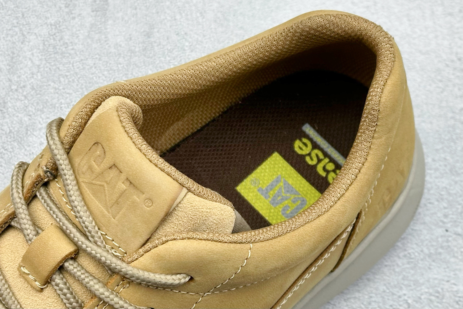 260 CAT/卡特 硬汉推土机品牌 经典百搭户外低帮休闲马丁靴 P701268-Chinese UA Cheap High Quatity Brand Clothes Bags handbags Sneakers wholesale wholesaler seller from China Factory suppliers Fashion Clothing Shoes best Quality Beautiful Price 260 CAT/卡特 硬汉推土机品牌 经典百搭户外低帮休闲马丁靴 P701268