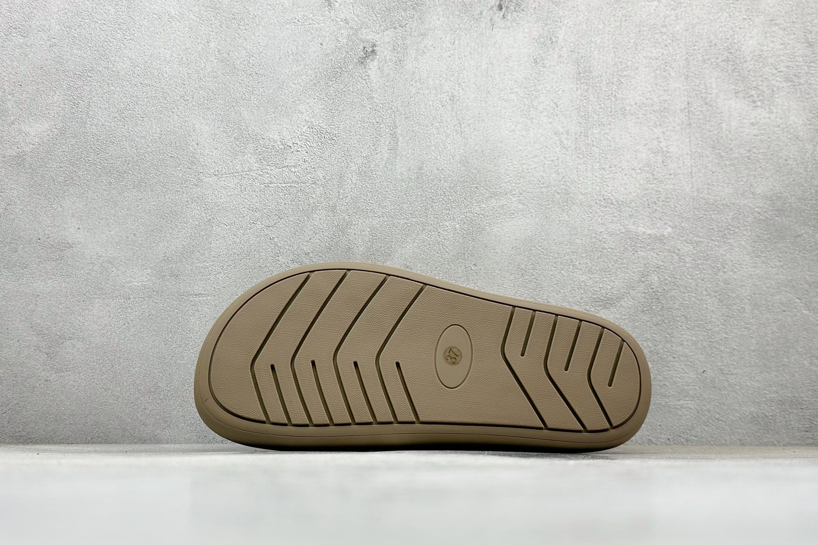 240 UGG Elea Slip-On 舒适简约 橡胶底 加绒防磨包头拖鞋 1116088