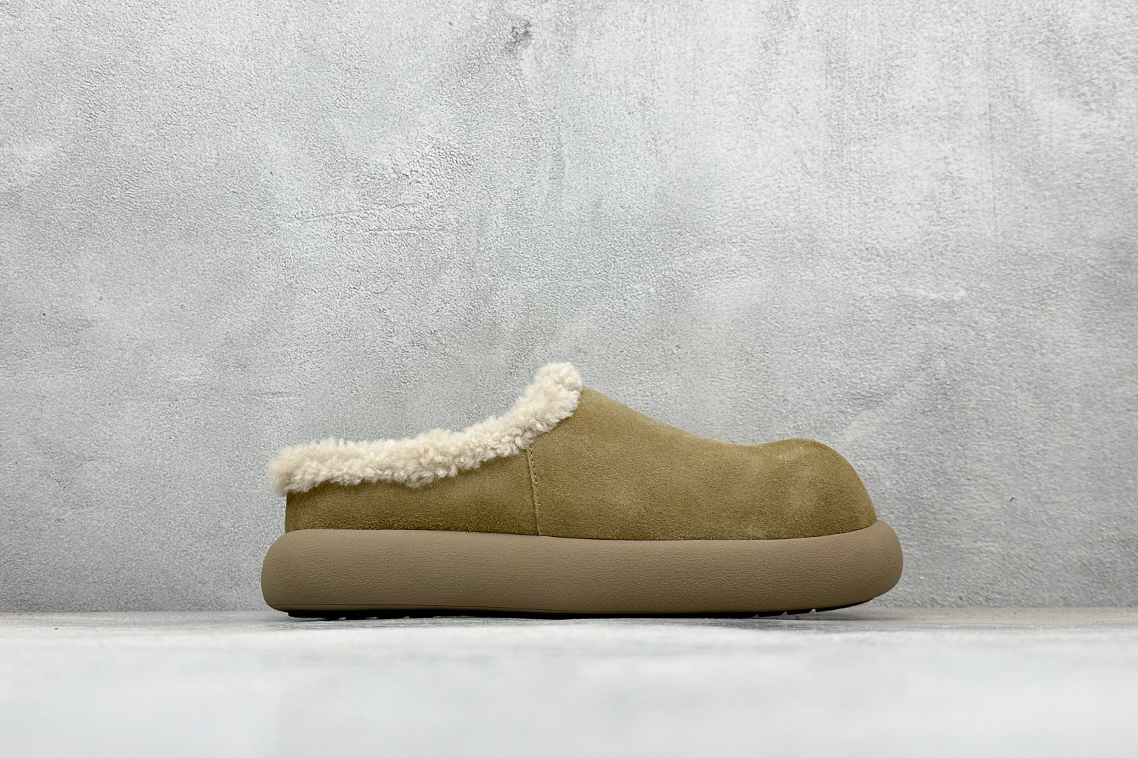 240 UGG Elea Slip-On 舒适简约 橡胶底 加绒防磨包头拖鞋 1116088
