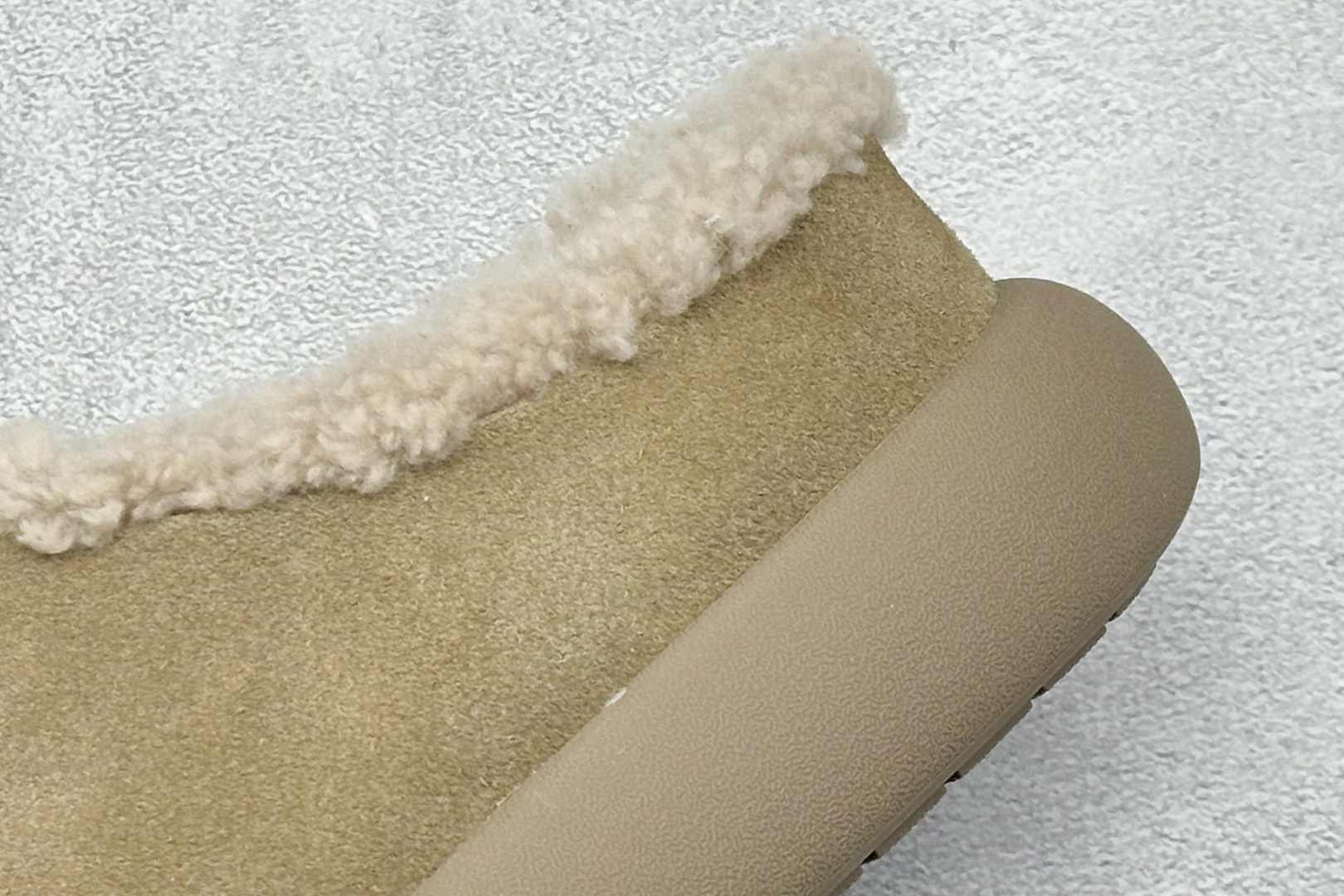 240 UGG Elea Slip-On 舒适简约 橡胶底 加绒防磨包头拖鞋 1116088