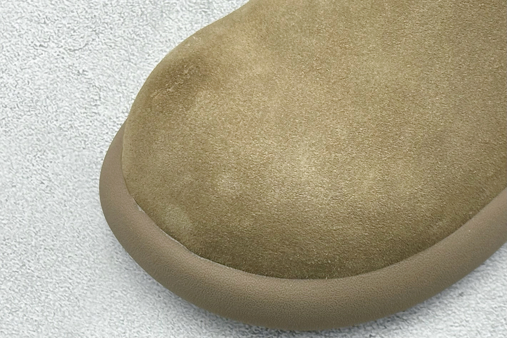 240 UGG Elea Slip-On 舒适简约 橡胶底 加绒防磨包头拖鞋 1116088