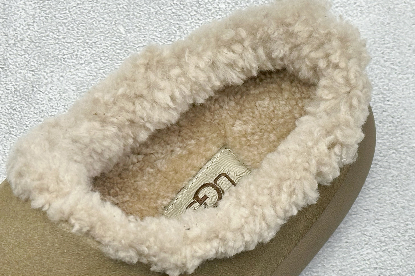 240 UGG Elea Slip-On 舒适简约 橡胶底 加绒防磨包头拖鞋 1116088