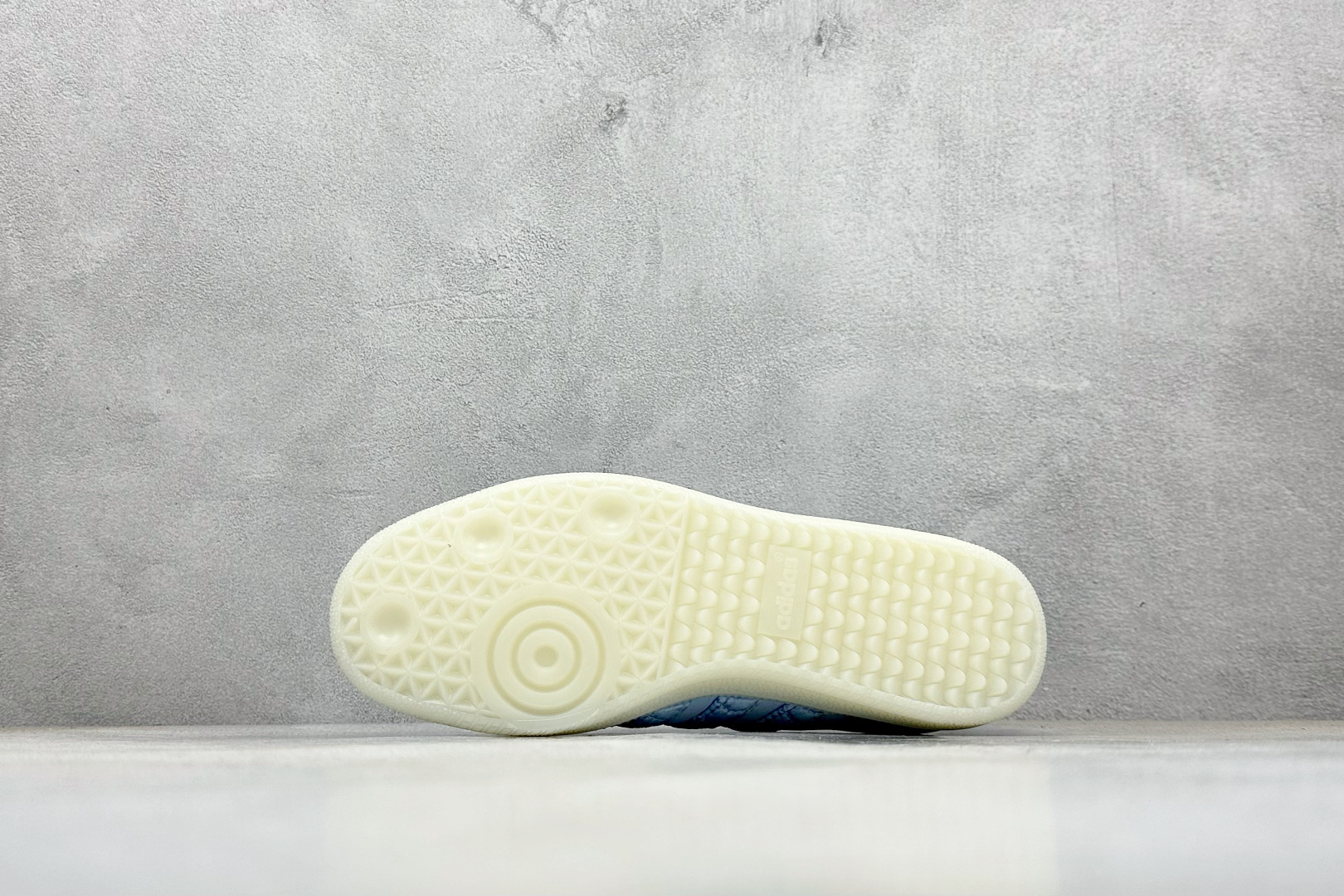 160 Addis Original Samba 复古桑巴板鞋 HQ5160