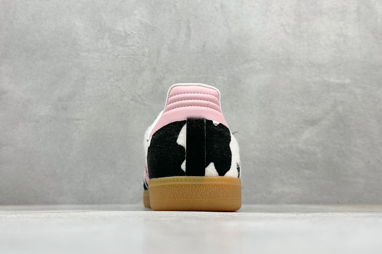 140 Addis Original Samba 复古桑巴板鞋 KK2239